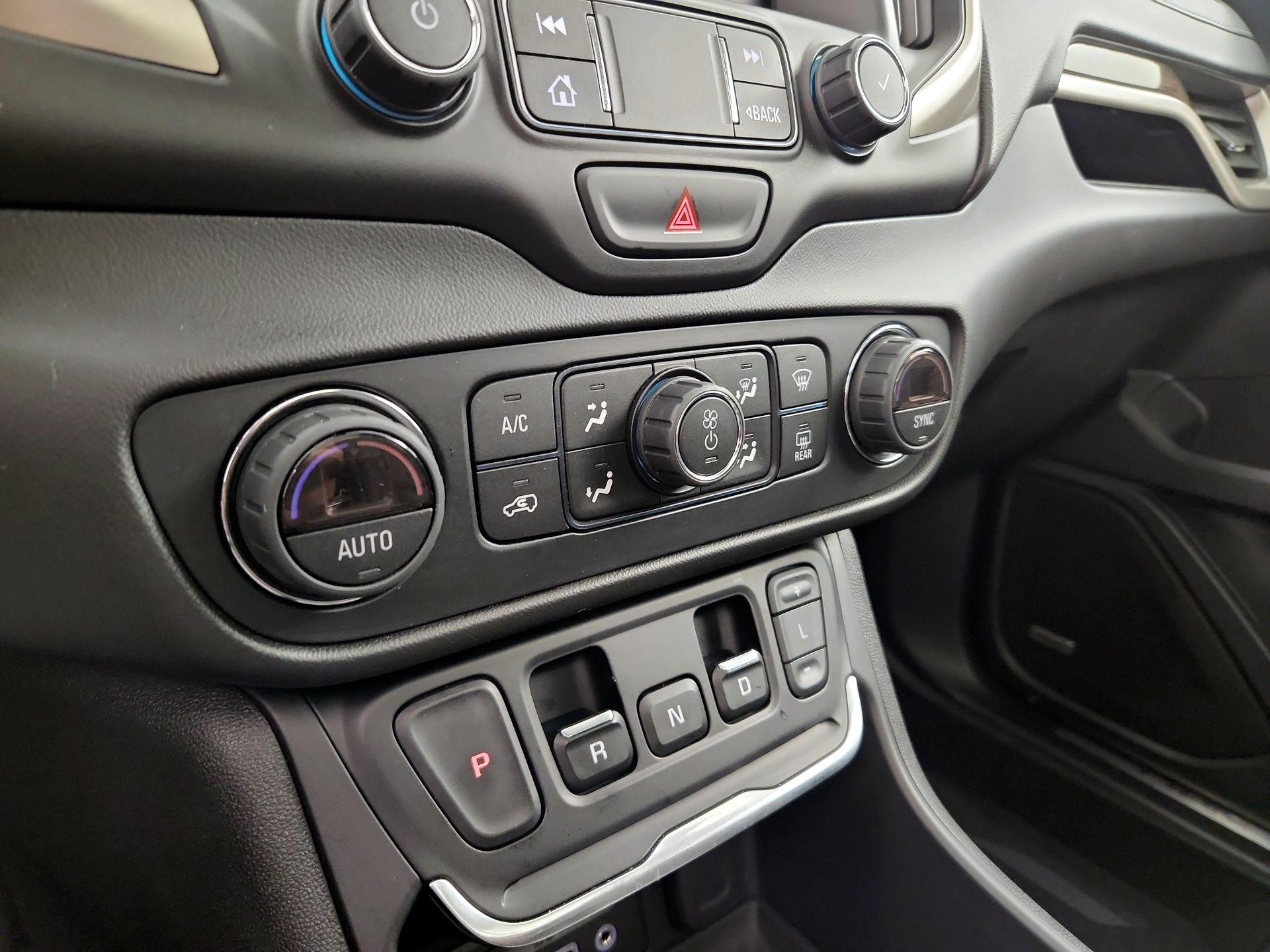 Thumbnail: 2020 GMC Terrain - 16