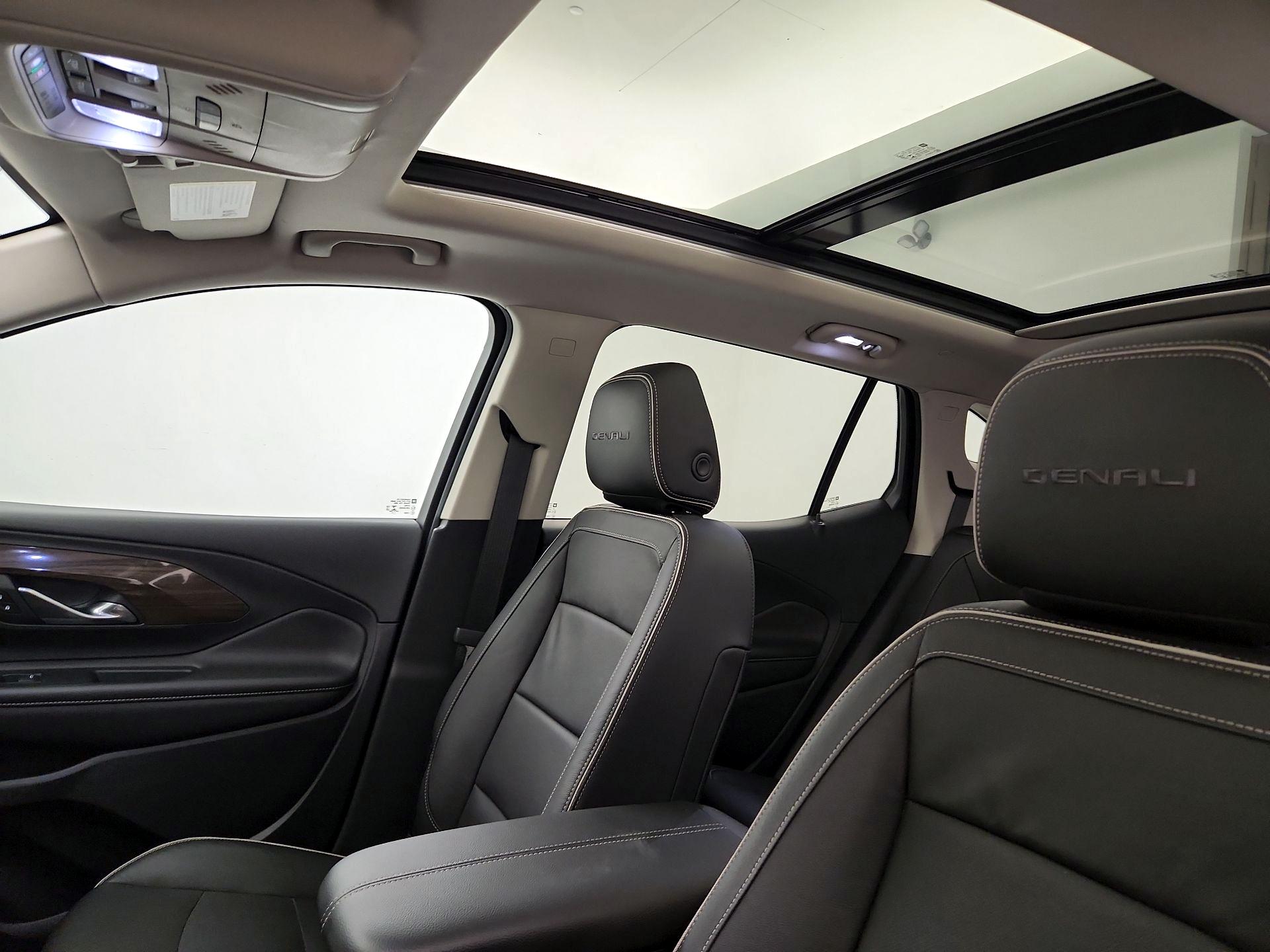 Thumbnail: 2020 GMC Terrain - 19