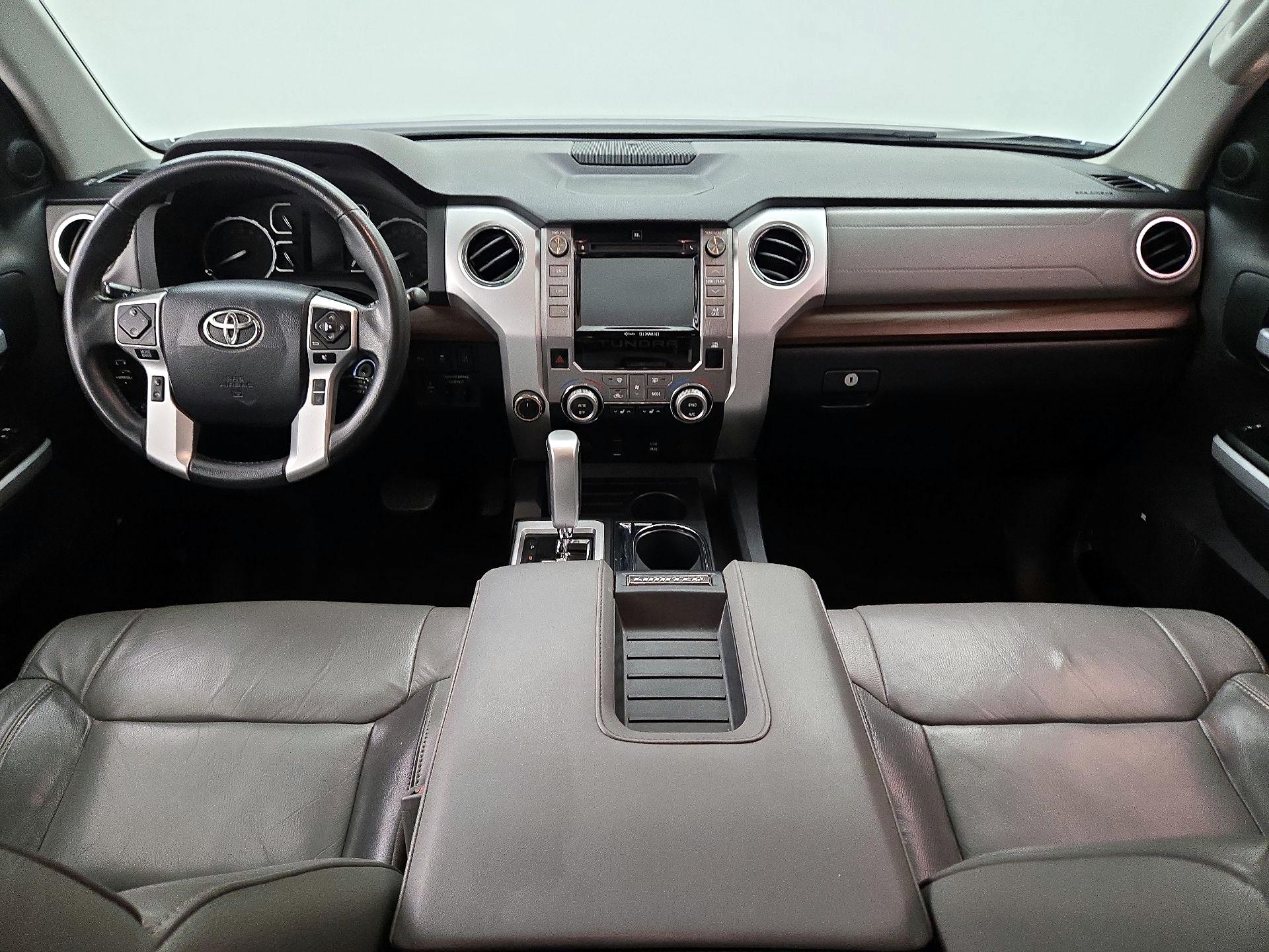 Thumbnail: 2018 Toyota Tundra - 9