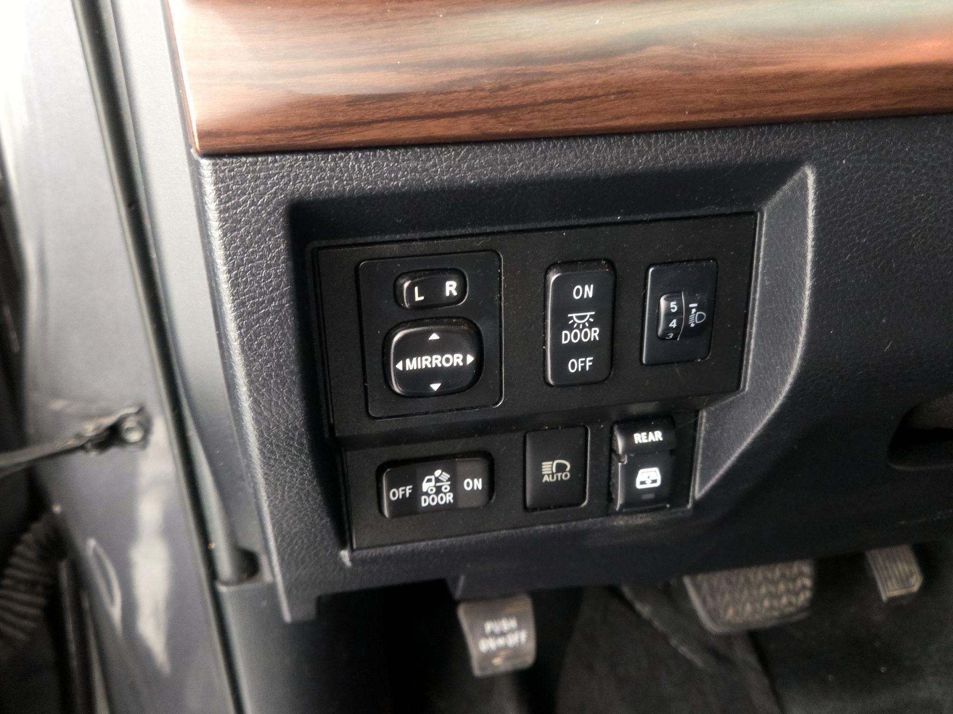 Thumbnail: 2018 Toyota Tundra - 13