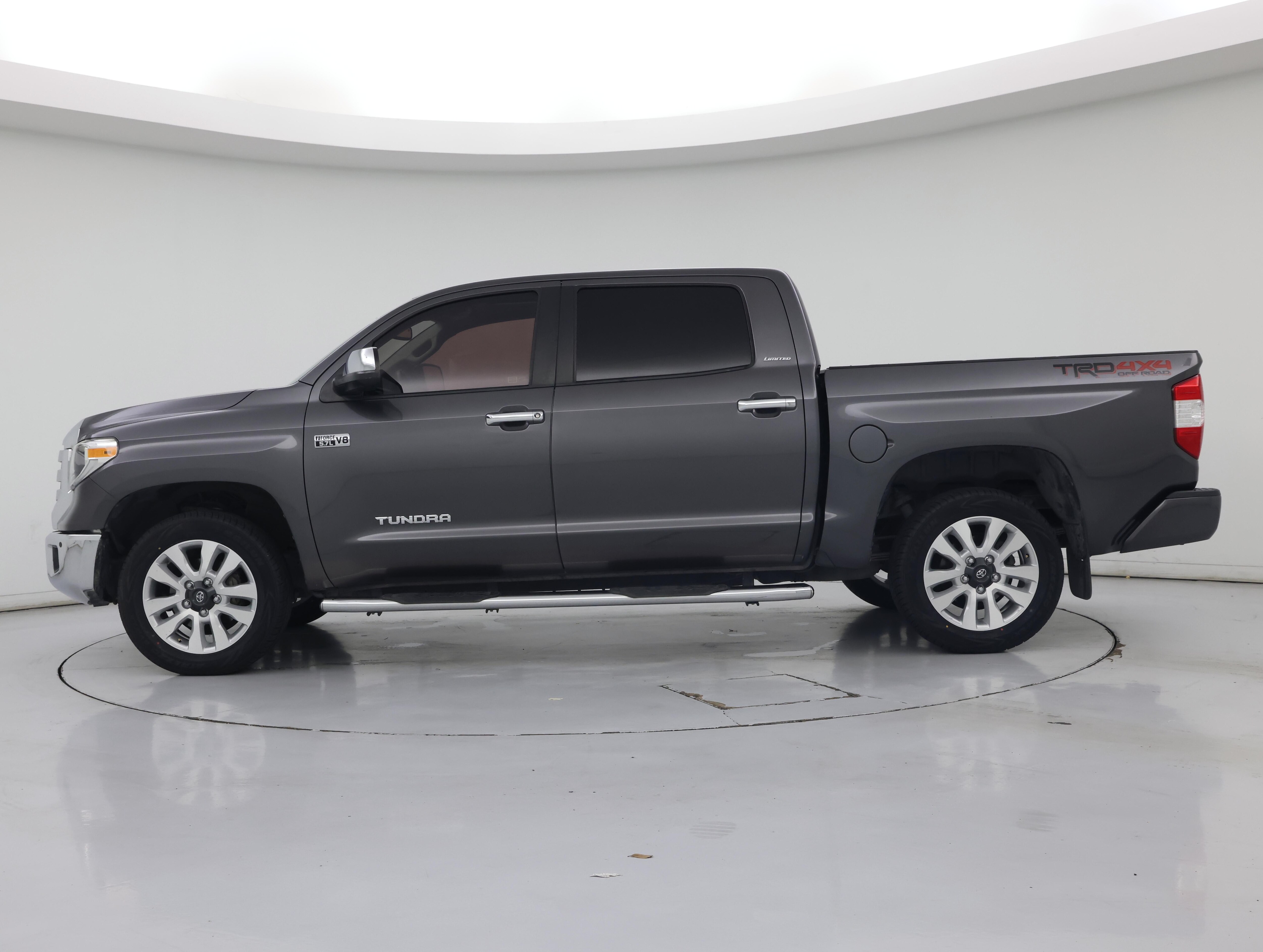 Thumbnail: 2018 Toyota Tundra - 3