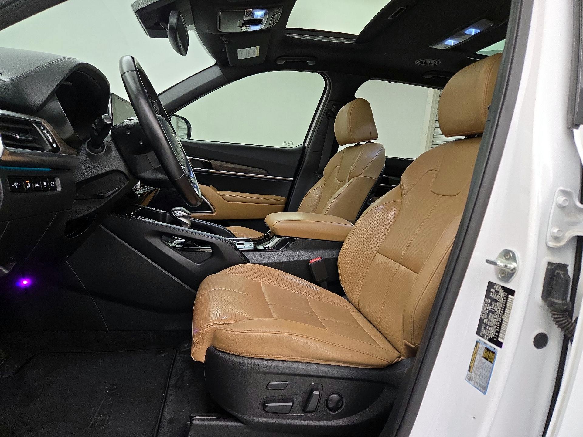 Thumbnail: 2022 Kia Telluride - 11