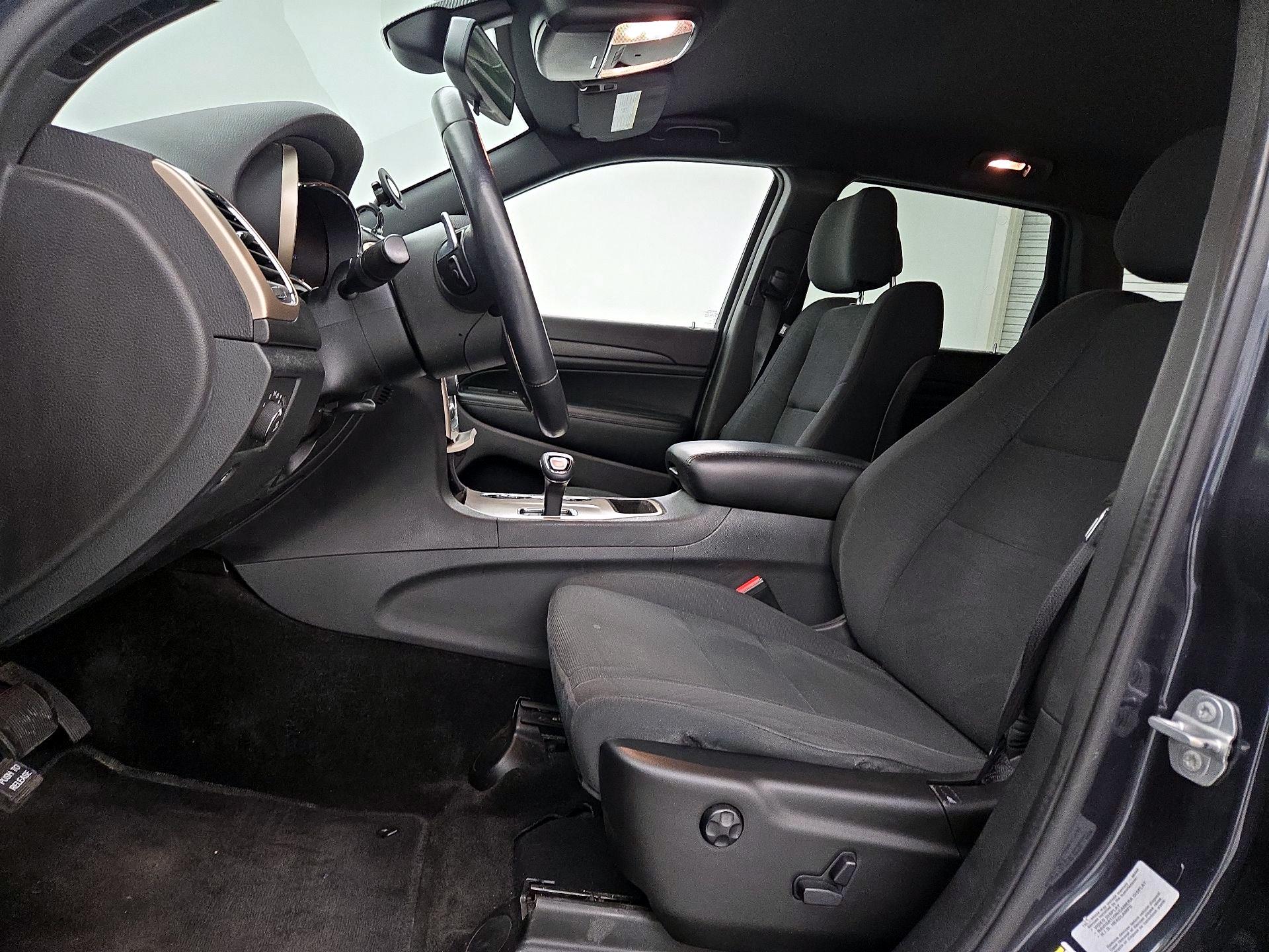 Thumbnail: 2015 Jeep Grand Cherokee - 11