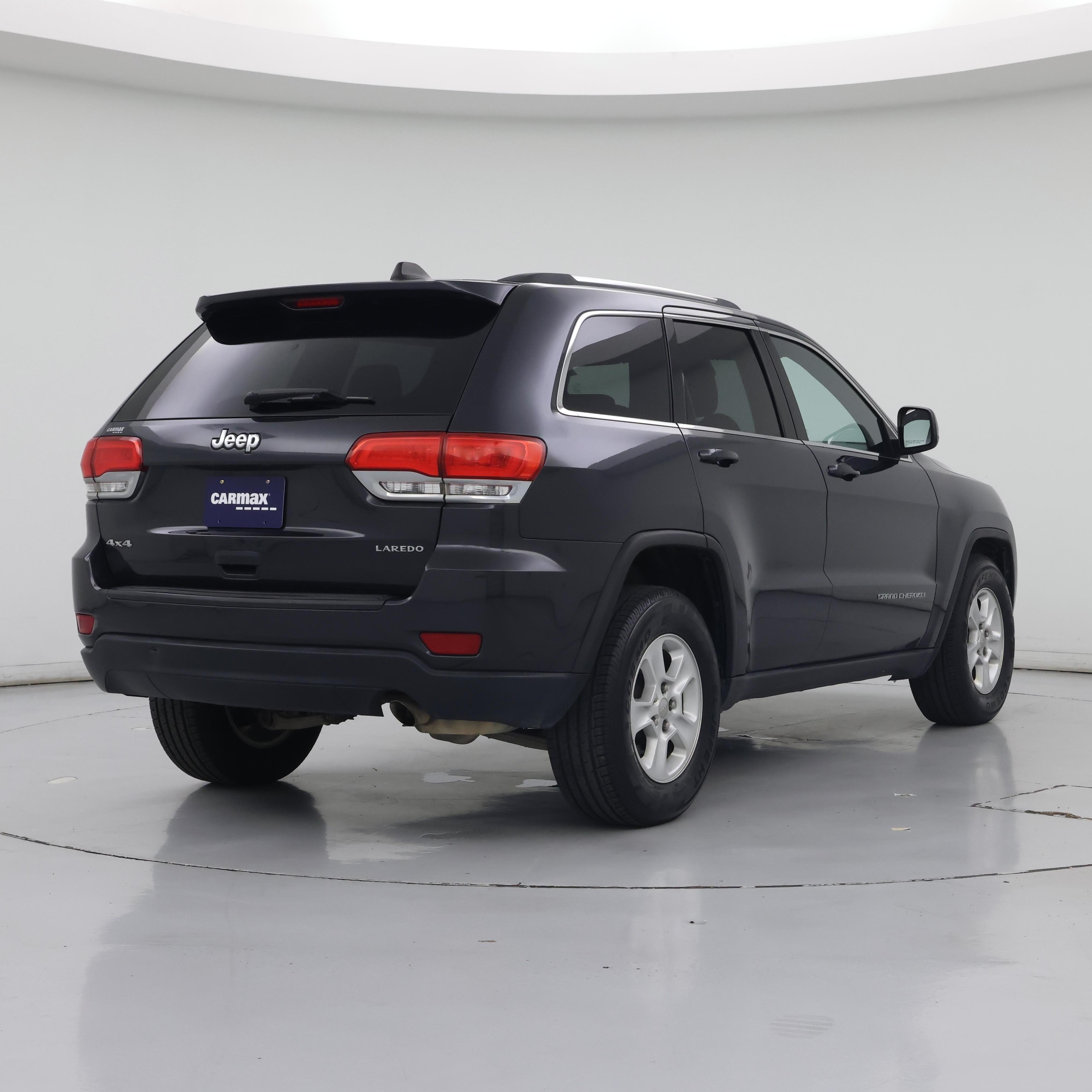 Thumbnail: 2015 Jeep Grand Cherokee - 8