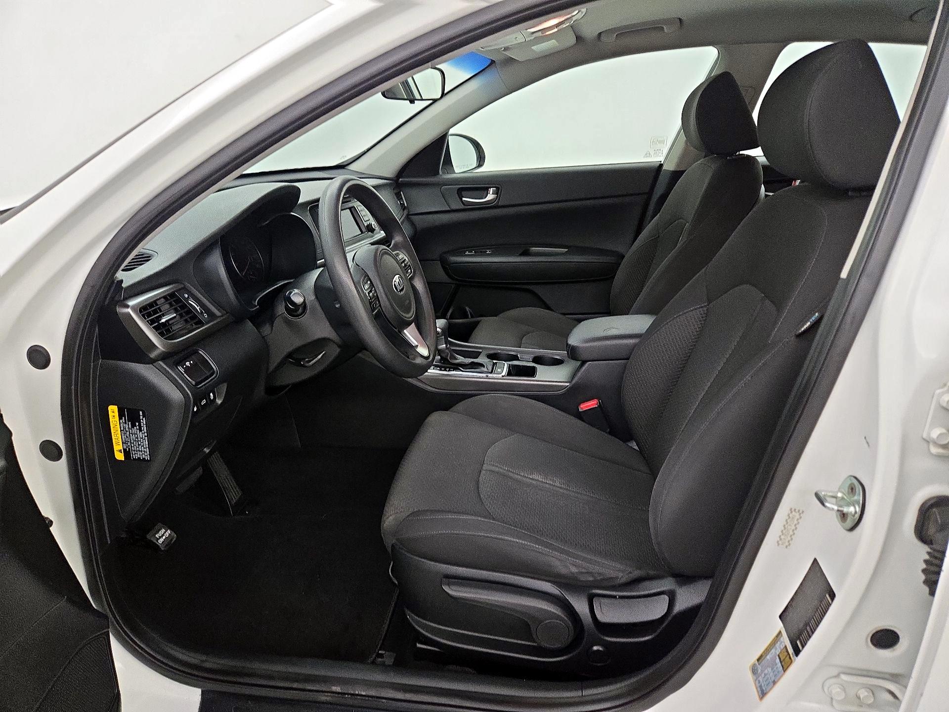 Thumbnail: 2016 Kia Optima - 11