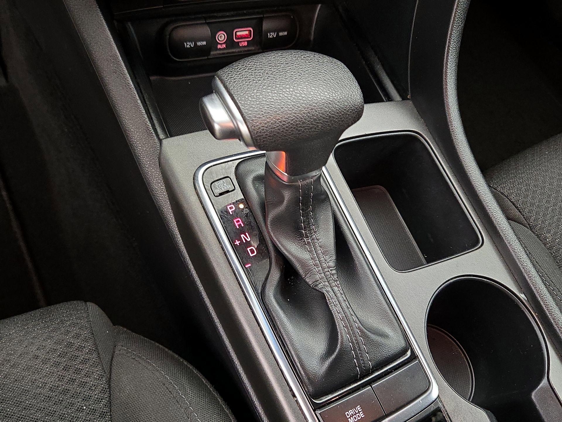 Thumbnail: 2016 Kia Optima - 17