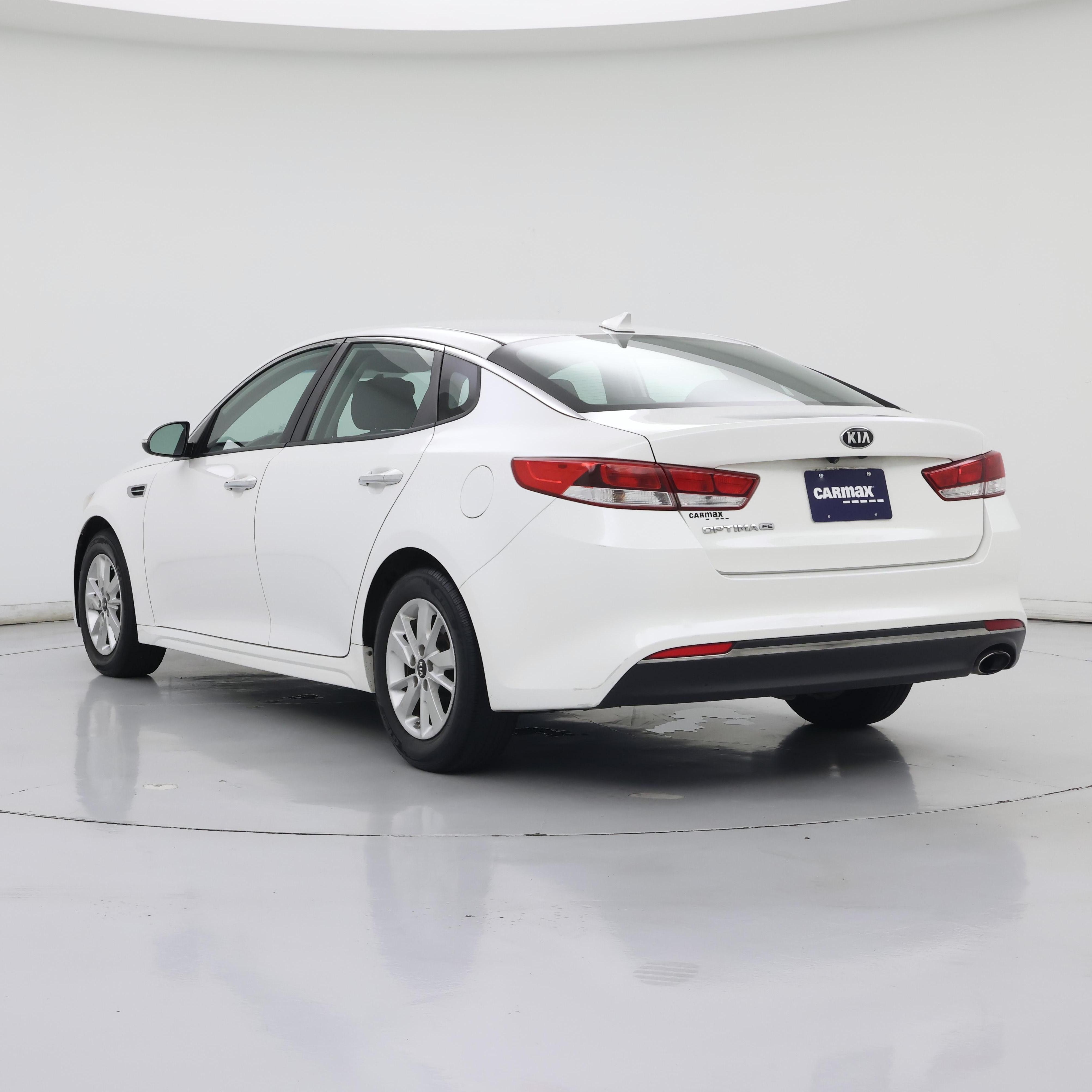 Thumbnail: 2016 Kia Optima - 2