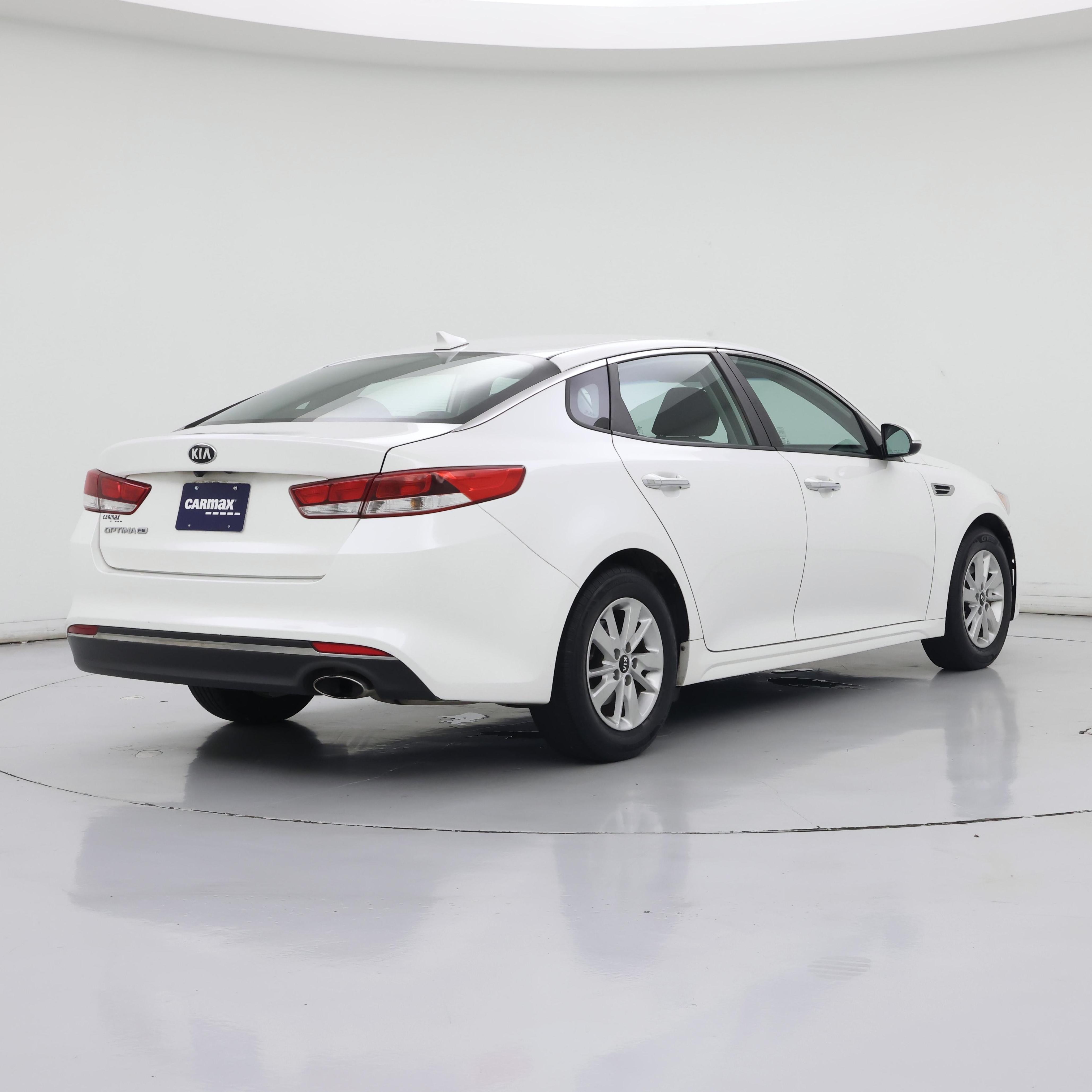 Thumbnail: 2016 Kia Optima - 8