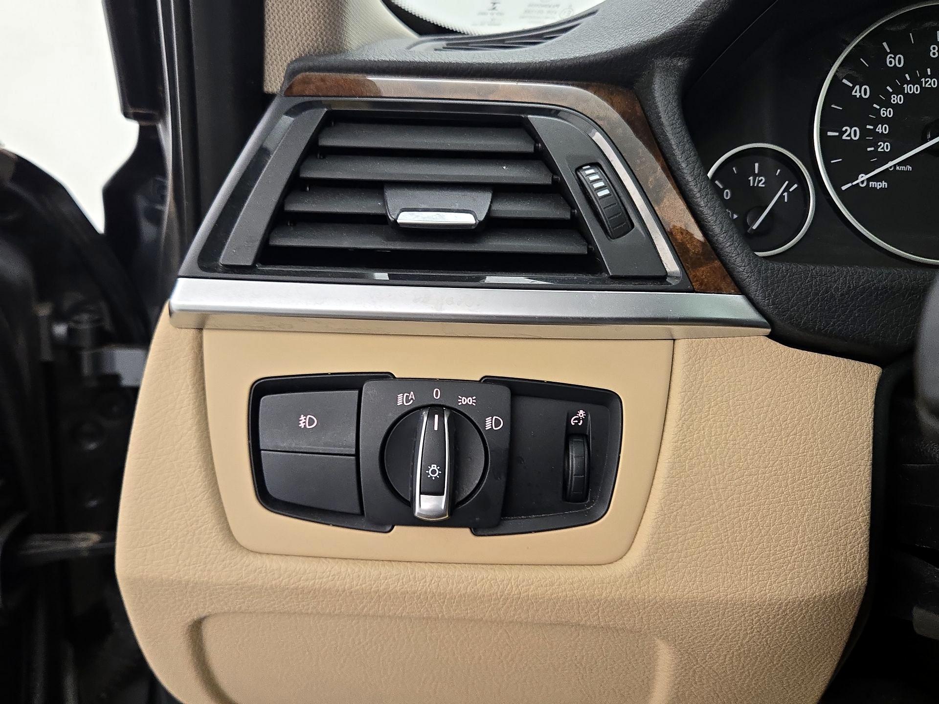 Thumbnail: 2014 BMW 3 Series - 13