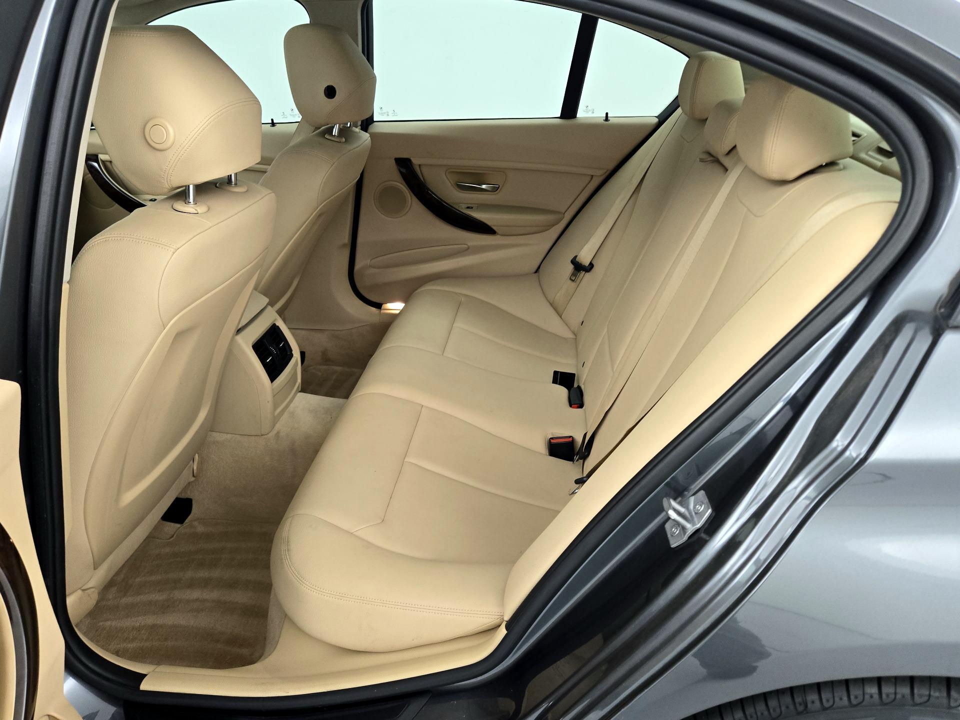 Thumbnail: 2014 BMW 3 Series - 19