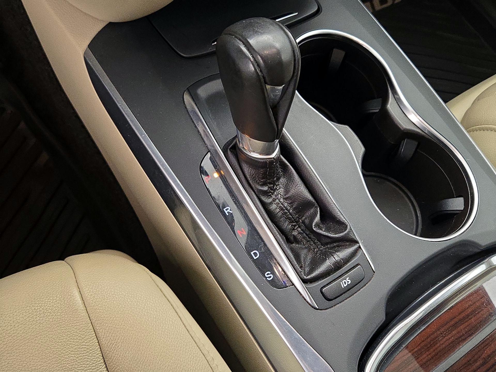 Thumbnail: 2015 Acura MDX - 18