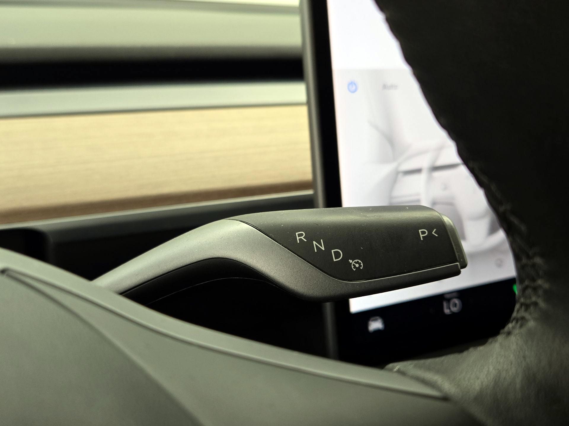 Thumbnail: 2023 Tesla Model 3 - 17