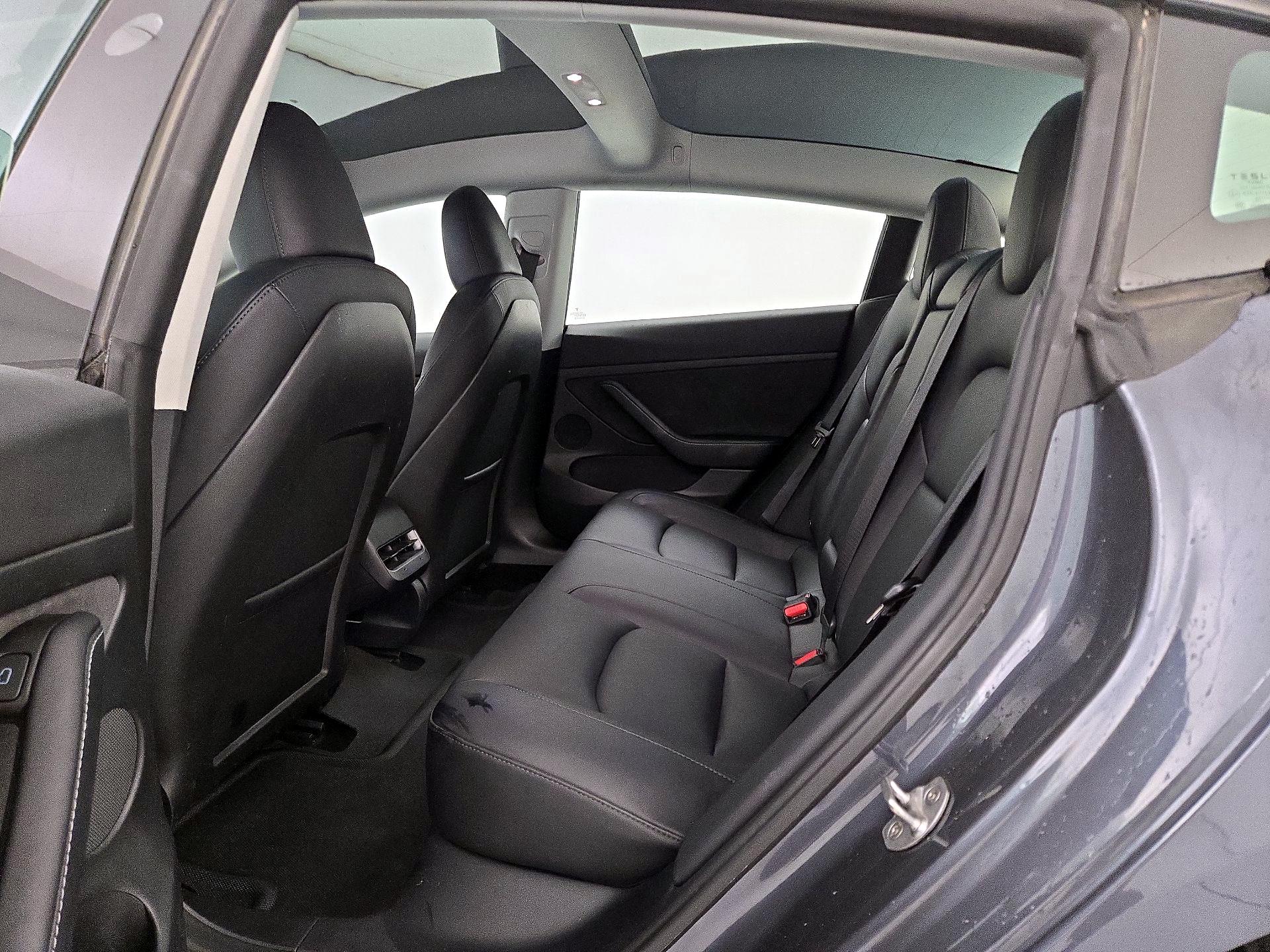 Thumbnail: 2023 Tesla Model 3 - 20