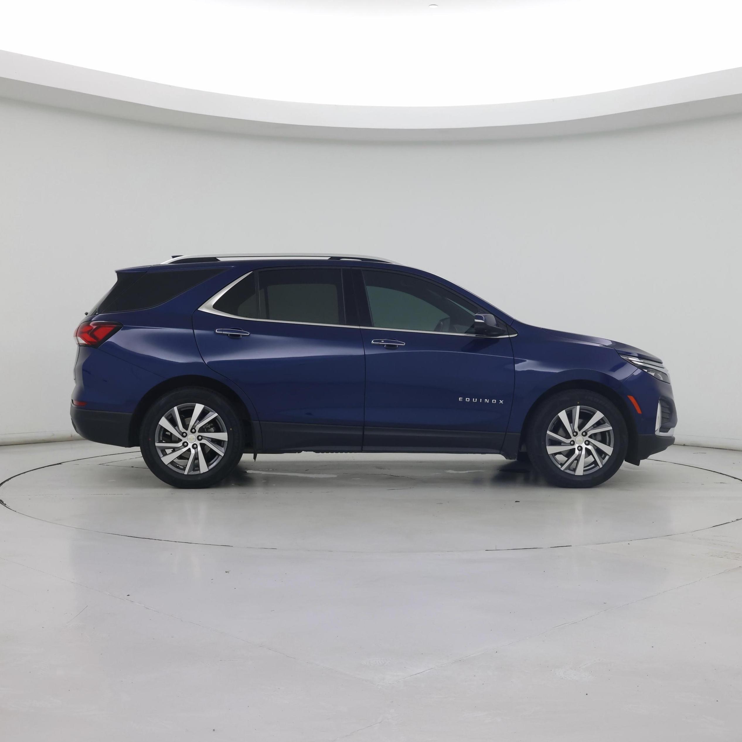 Thumbnail: 2022 Chevrolet Equinox - 7