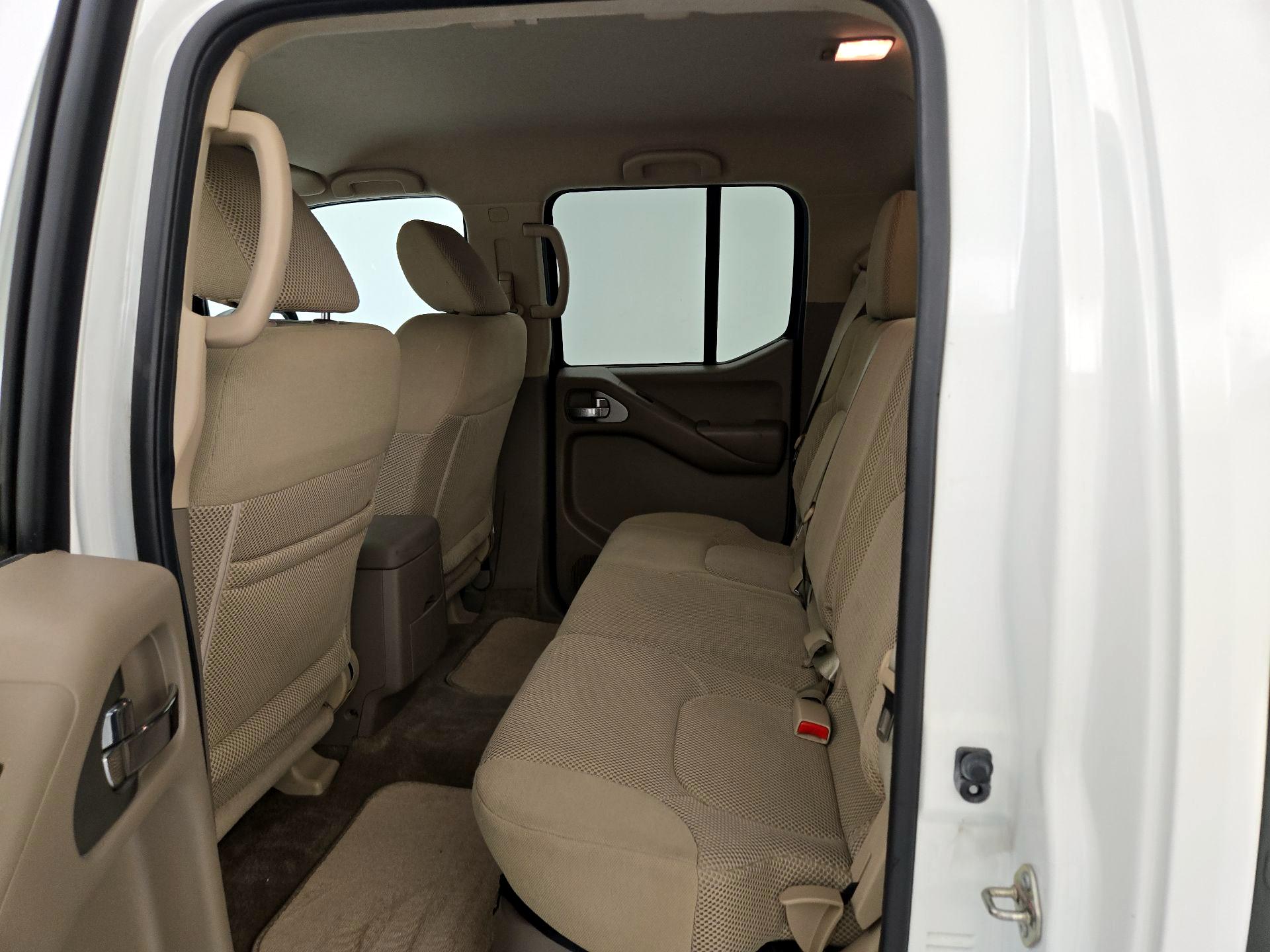 Thumbnail: 2017 Nissan Frontier - 18