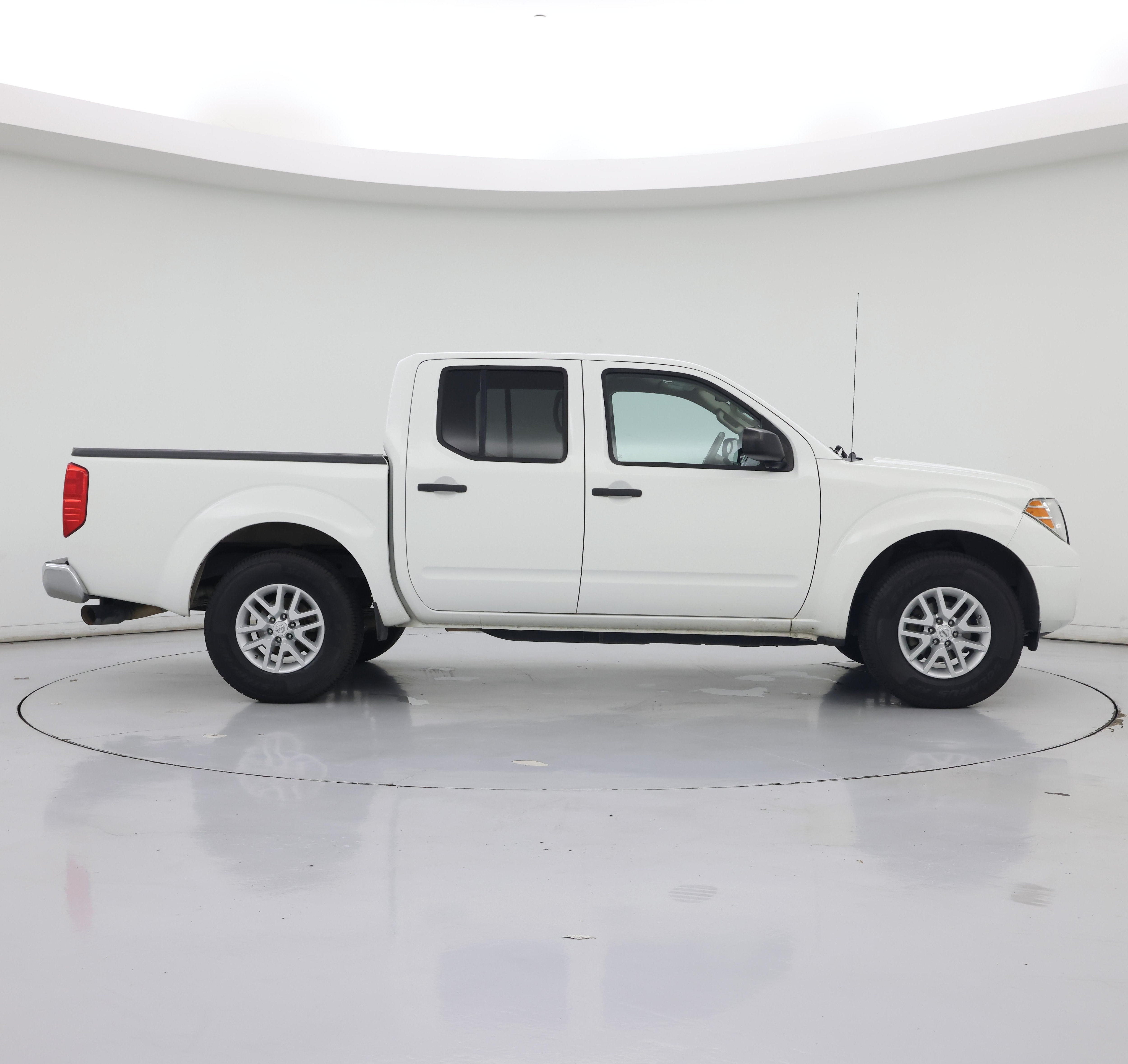 Thumbnail: 2017 Nissan Frontier - 7
