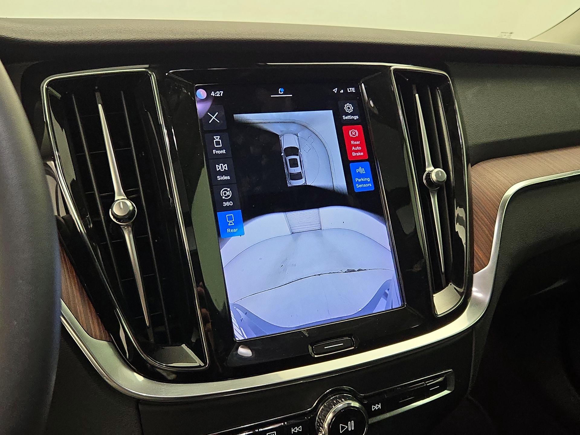 Thumbnail: 2024 Volvo S60 - 15