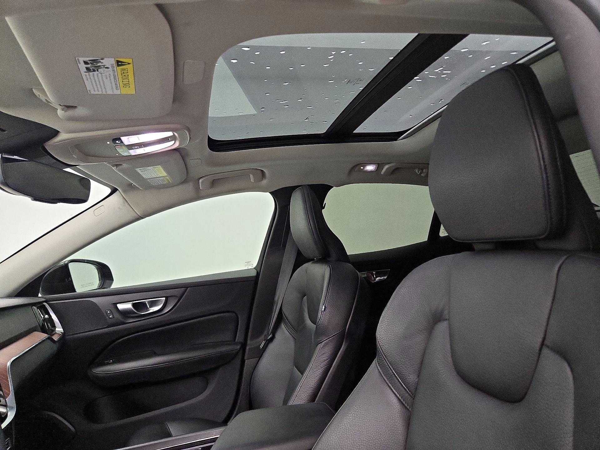 Thumbnail: 2024 Volvo S60 - 20