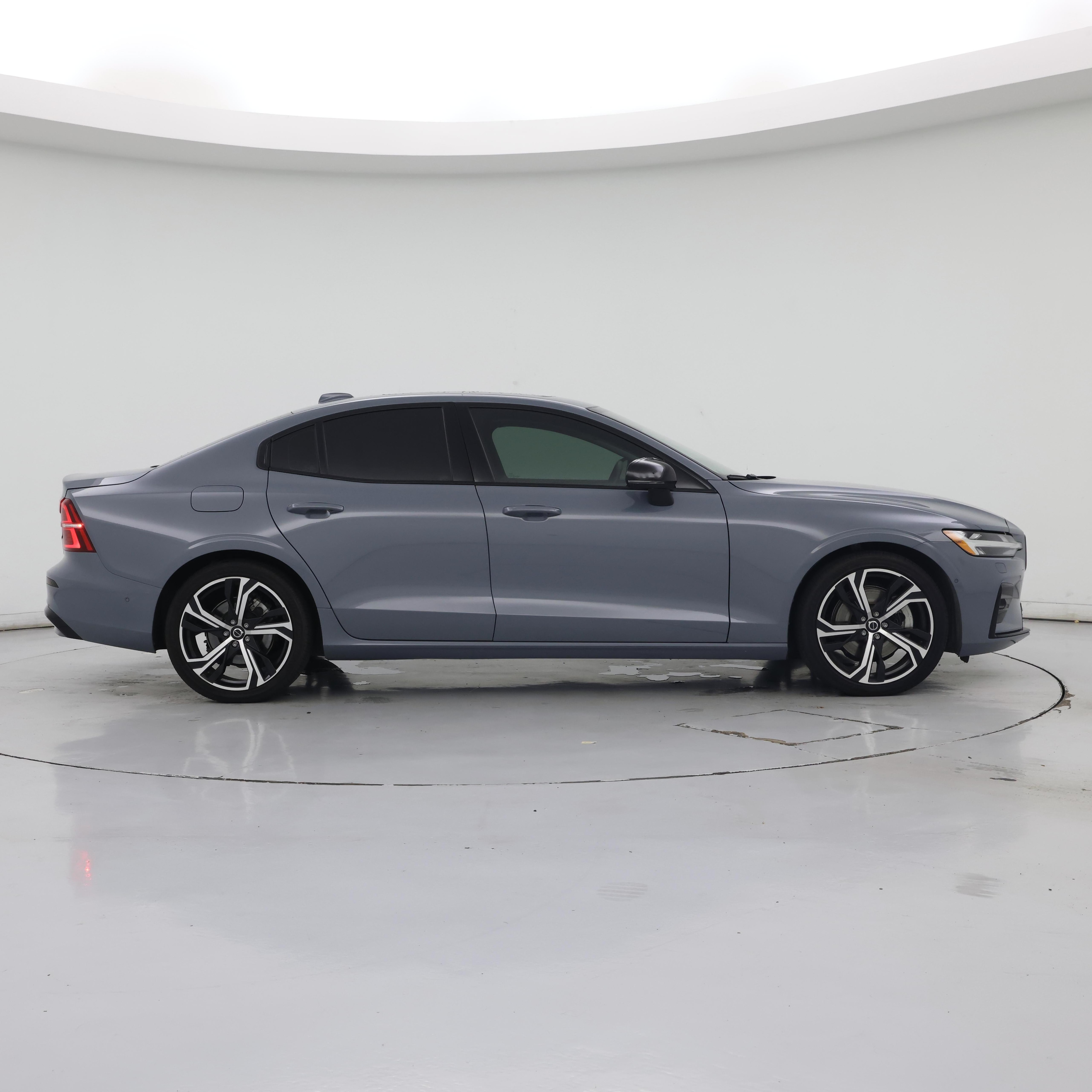 Thumbnail: 2024 Volvo S60 - 7