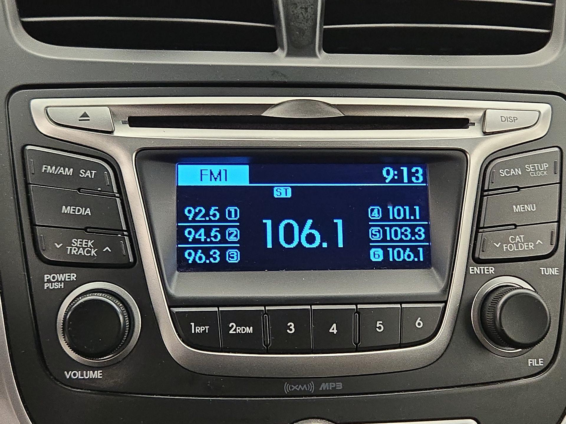 Thumbnail: 2015 Hyundai Accent - 14