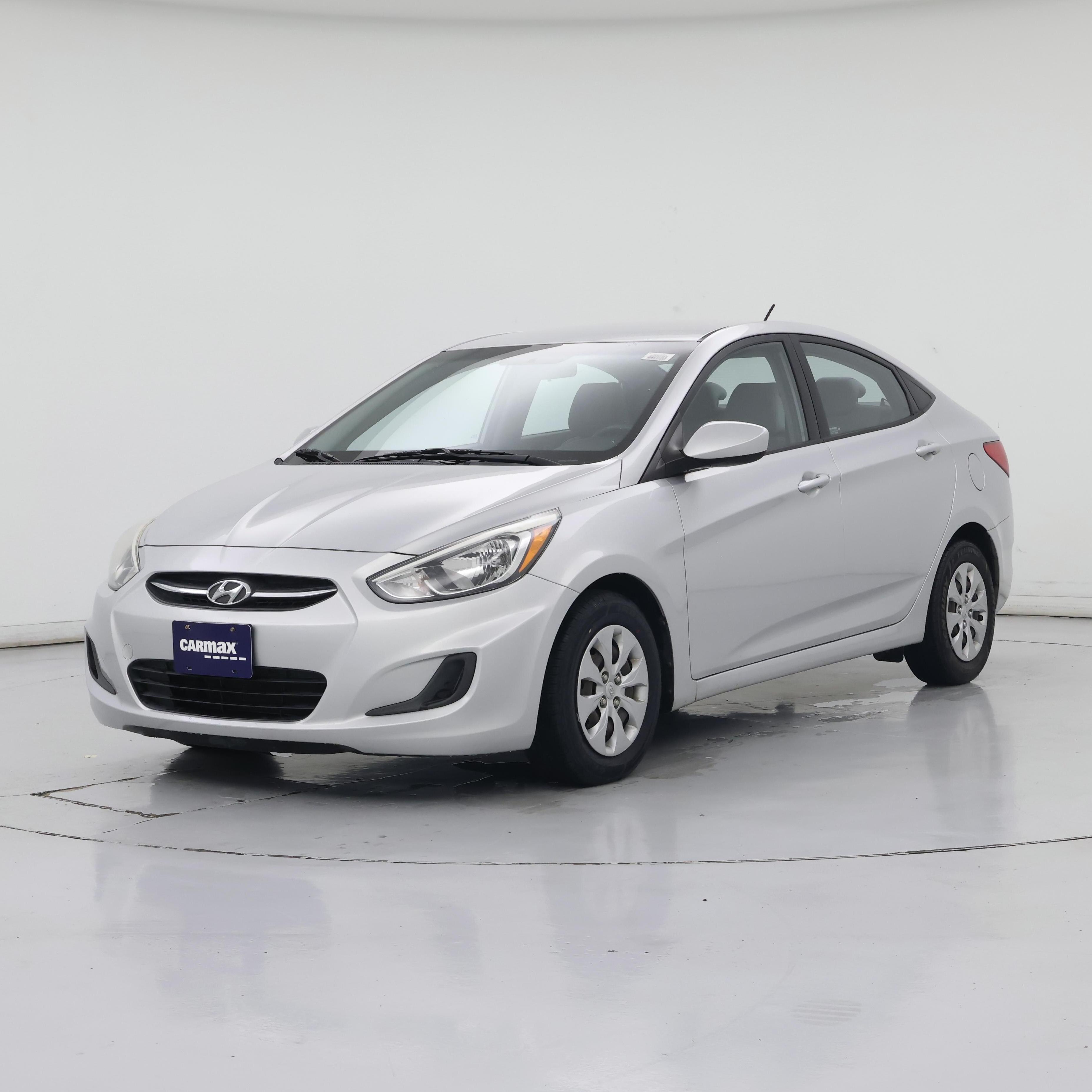 Thumbnail: 2015 Hyundai Accent - 4