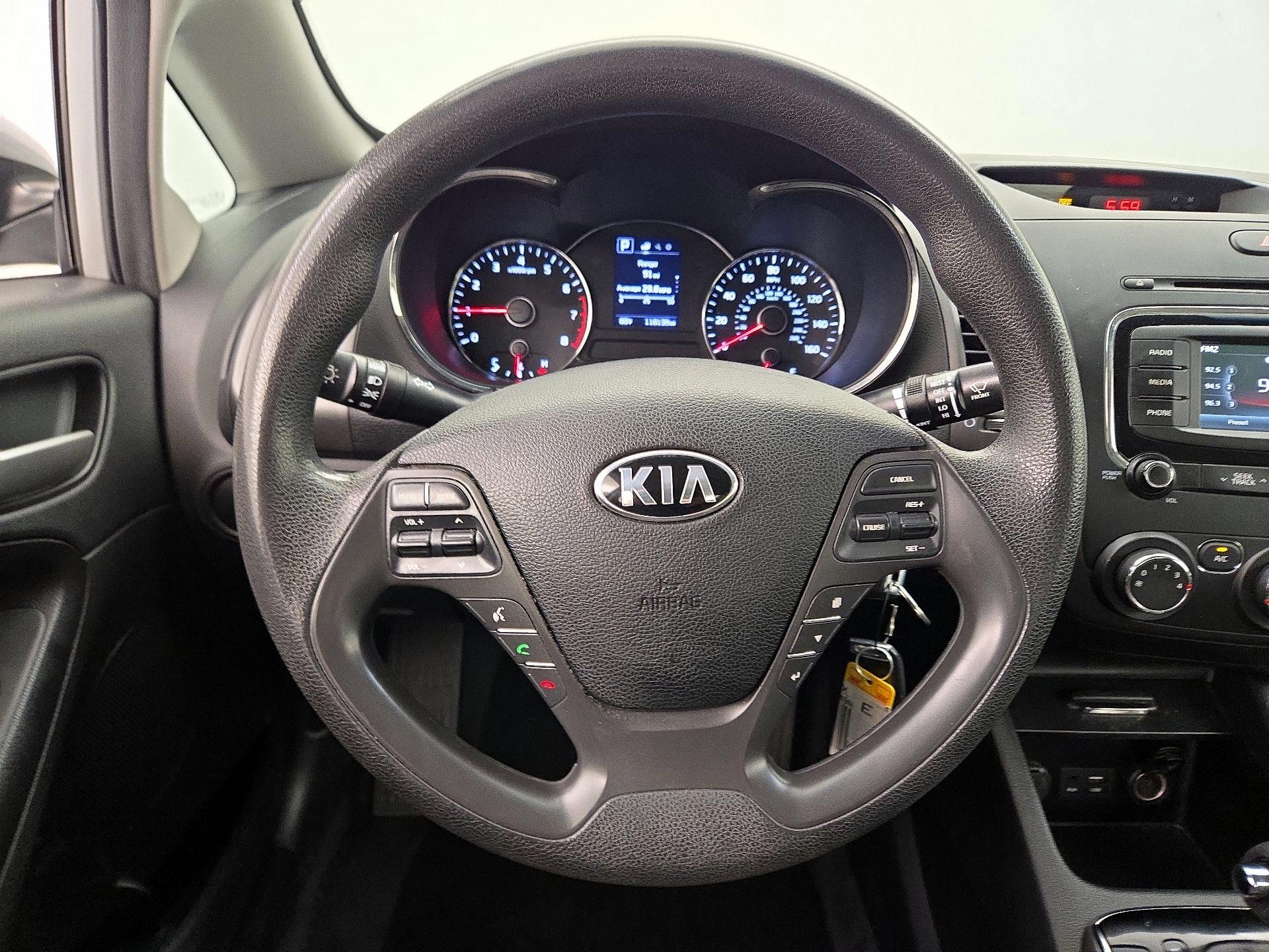 Thumbnail: 2017 Kia Forte - 10