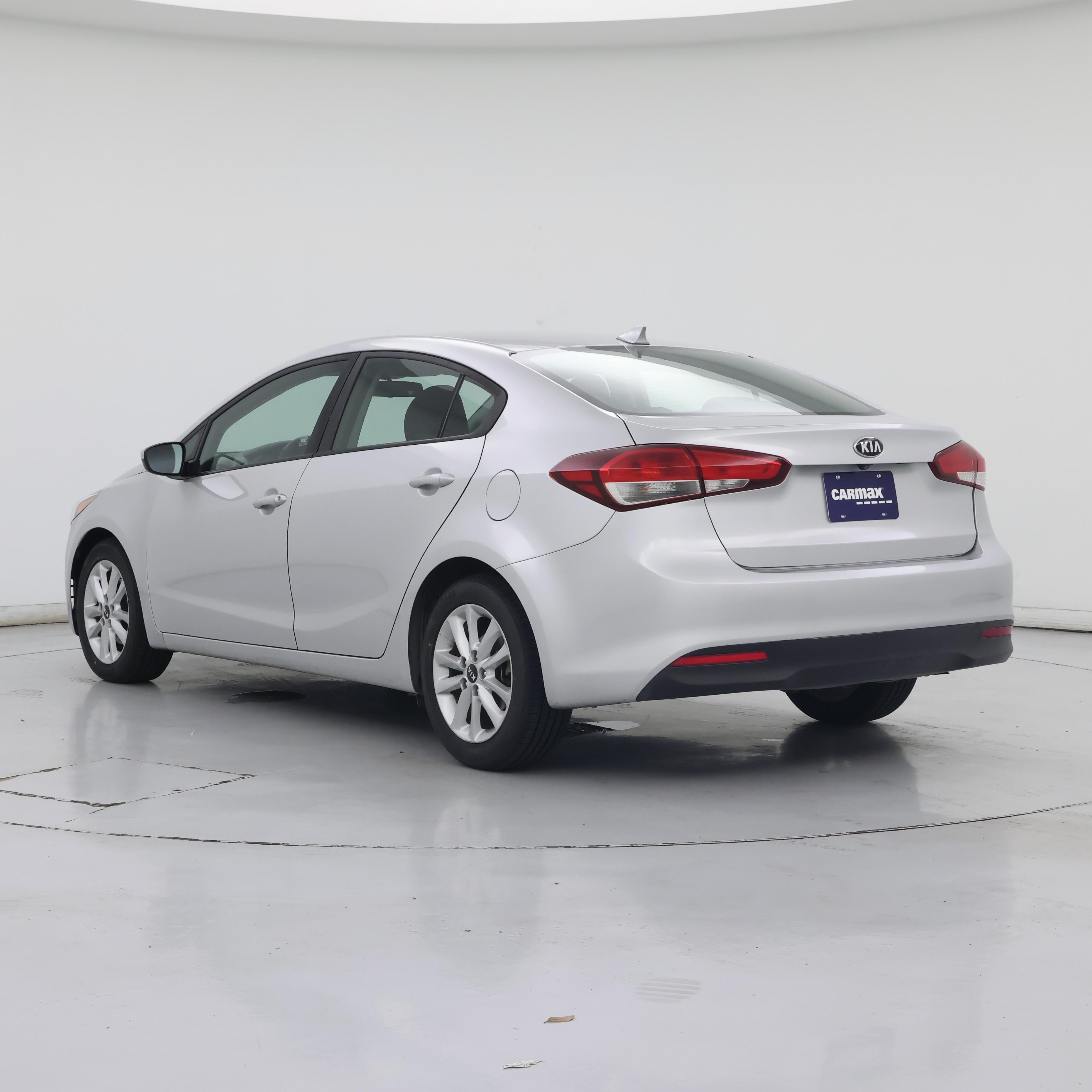 Thumbnail: 2017 Kia Forte - 2