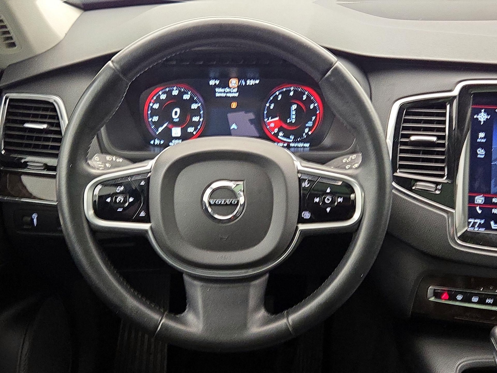 2017 Volvo XC90 Momentum - Photo 11