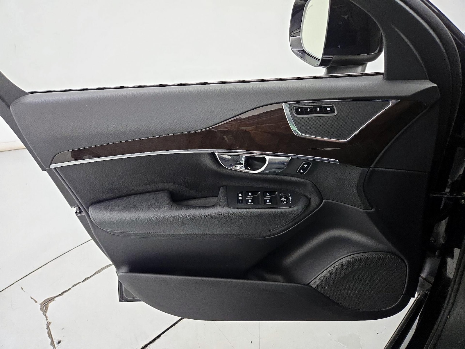 2017 Volvo XC90 Momentum - Photo 13