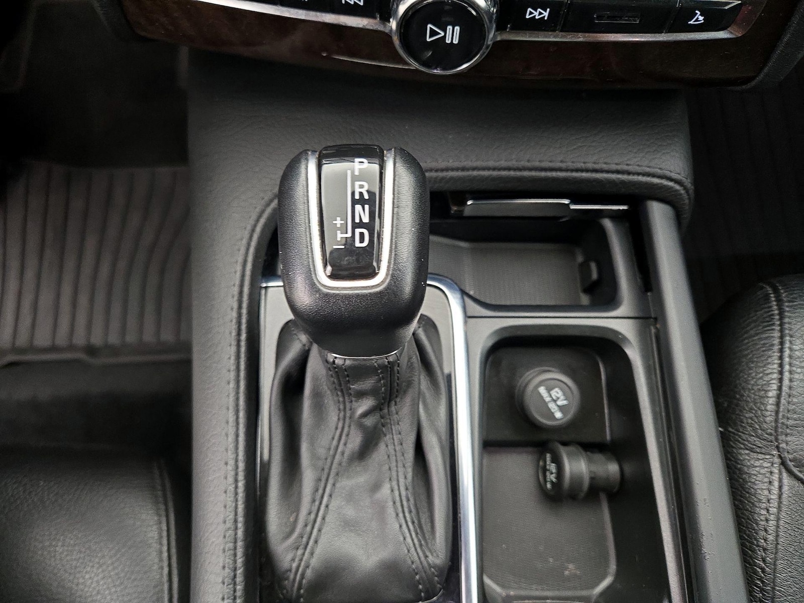 2017 Volvo XC90 Momentum - Photo 19
