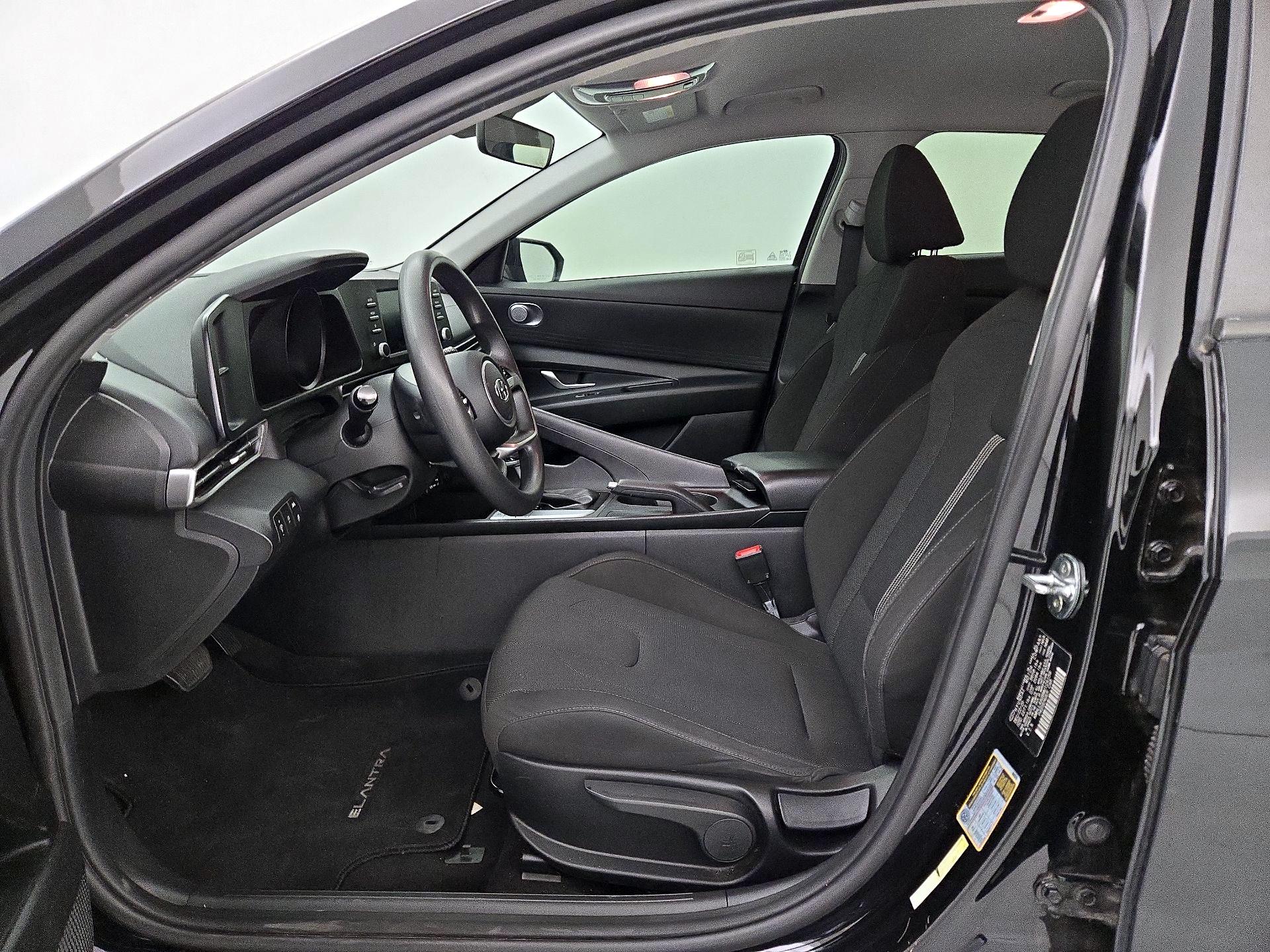 Thumbnail: 2021 Hyundai Elantra - 11
