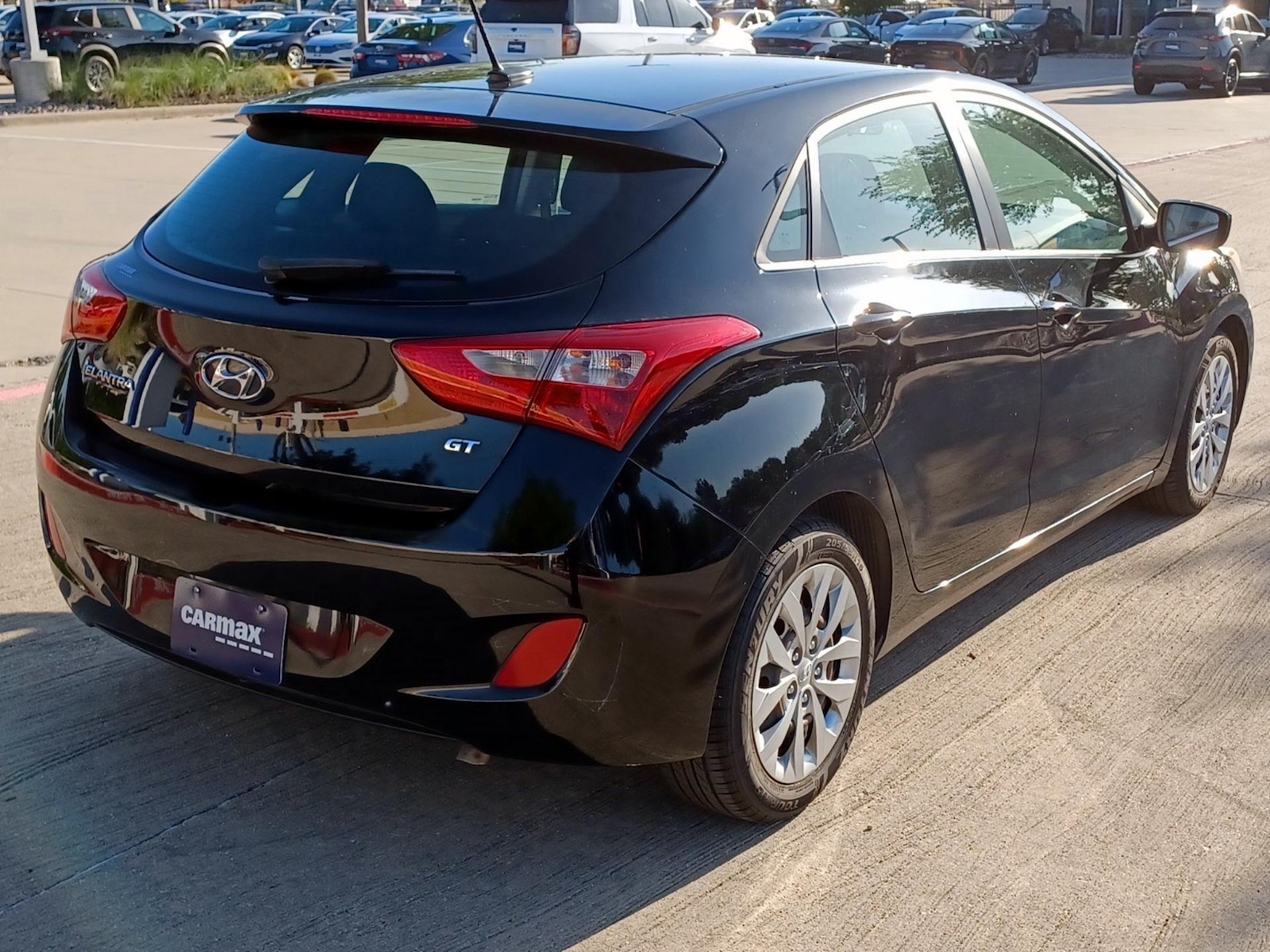 2016 Hyundai Elantra GT Base - Photo 6