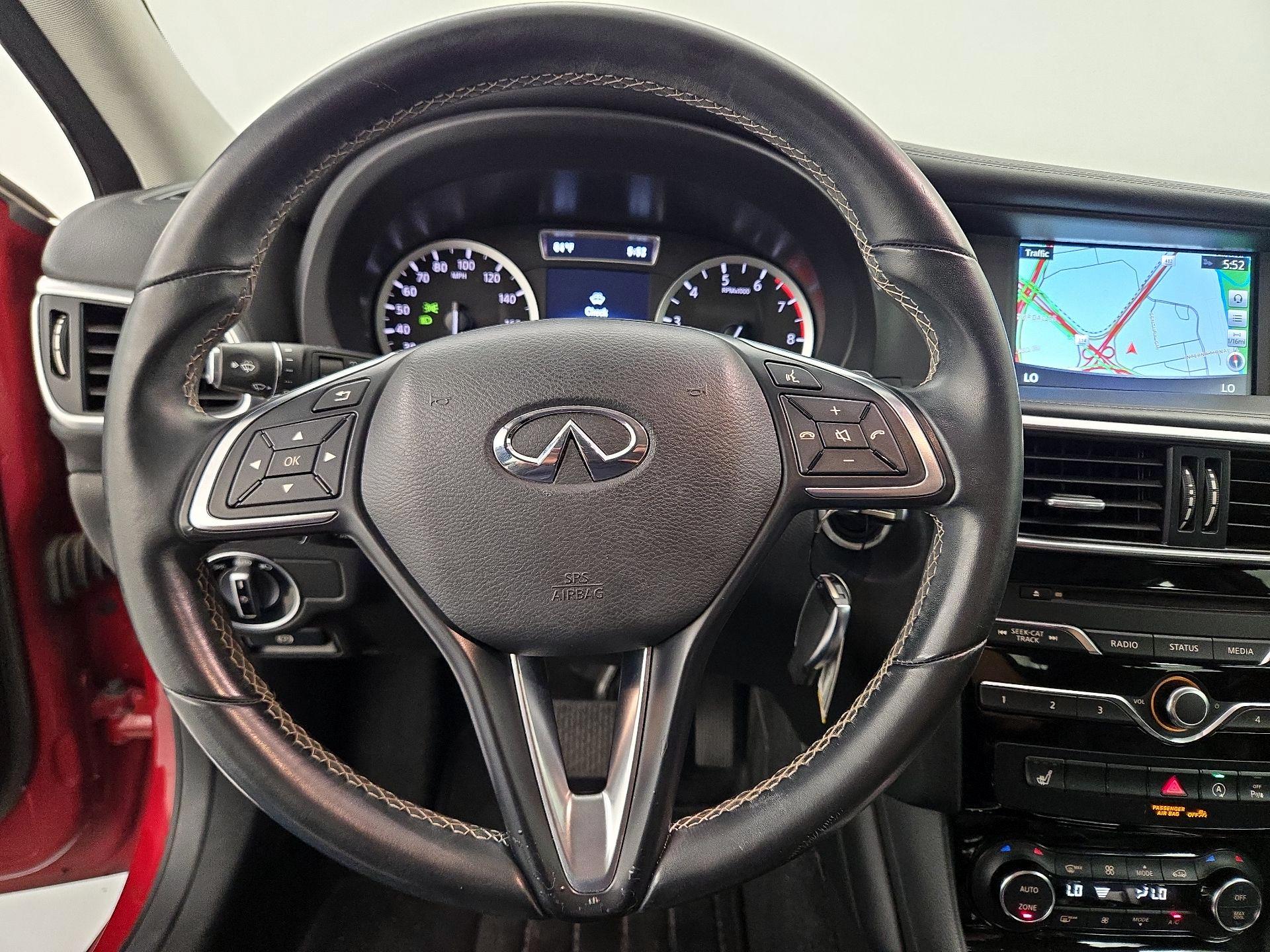 Thumbnail: 2017 INFINITI QX30 - 10