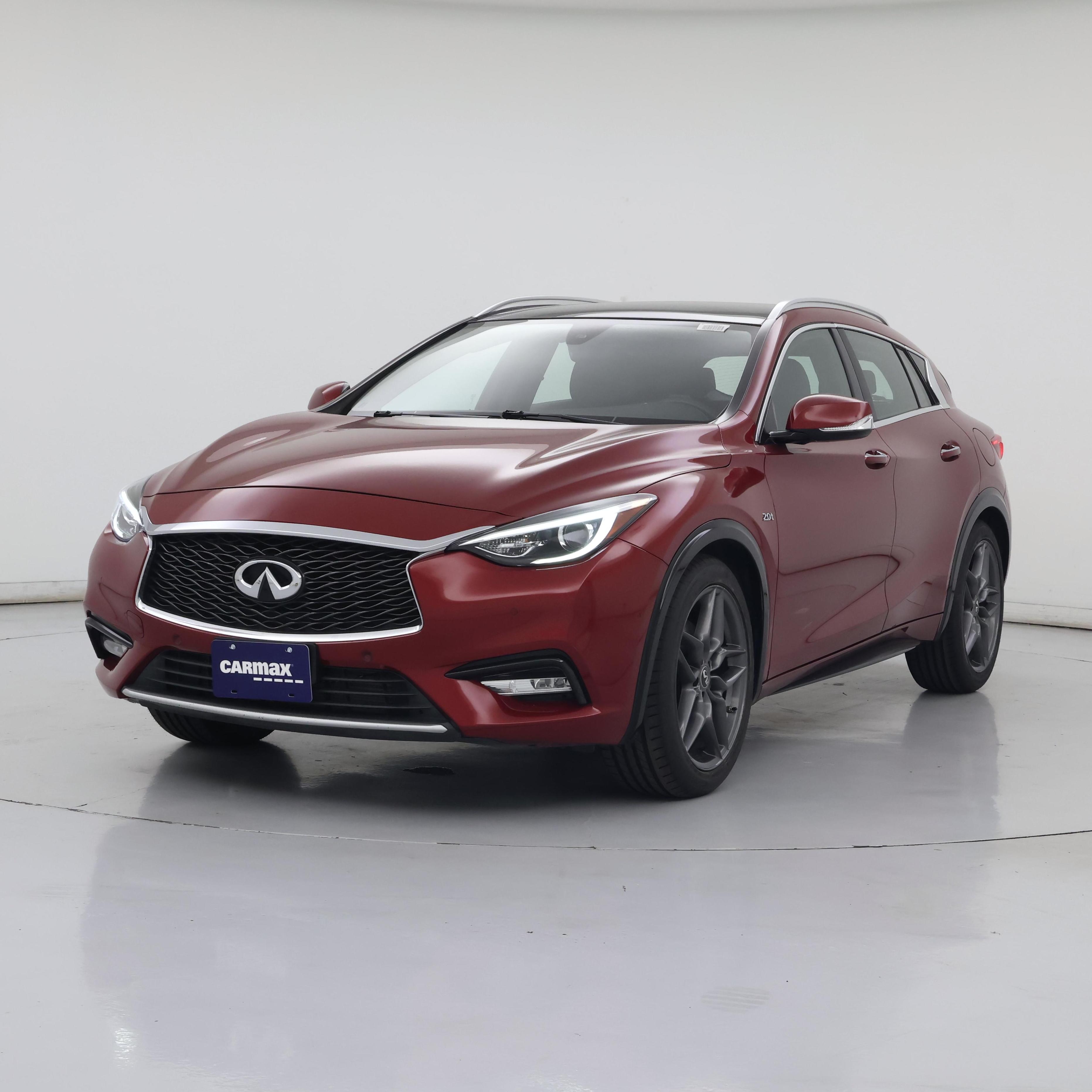 Thumbnail: 2017 INFINITI QX30 - 4