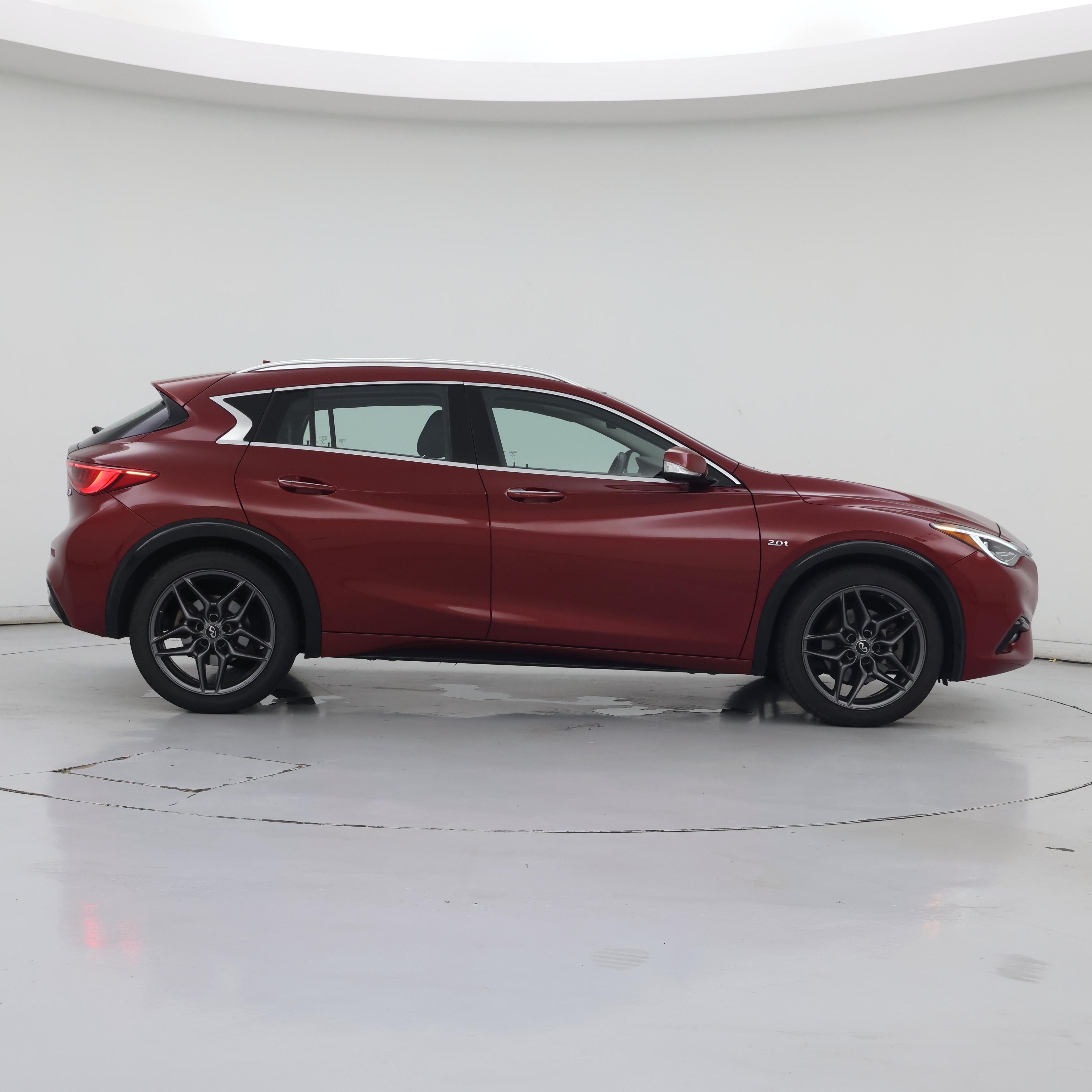 Thumbnail: 2017 INFINITI QX30 - 7