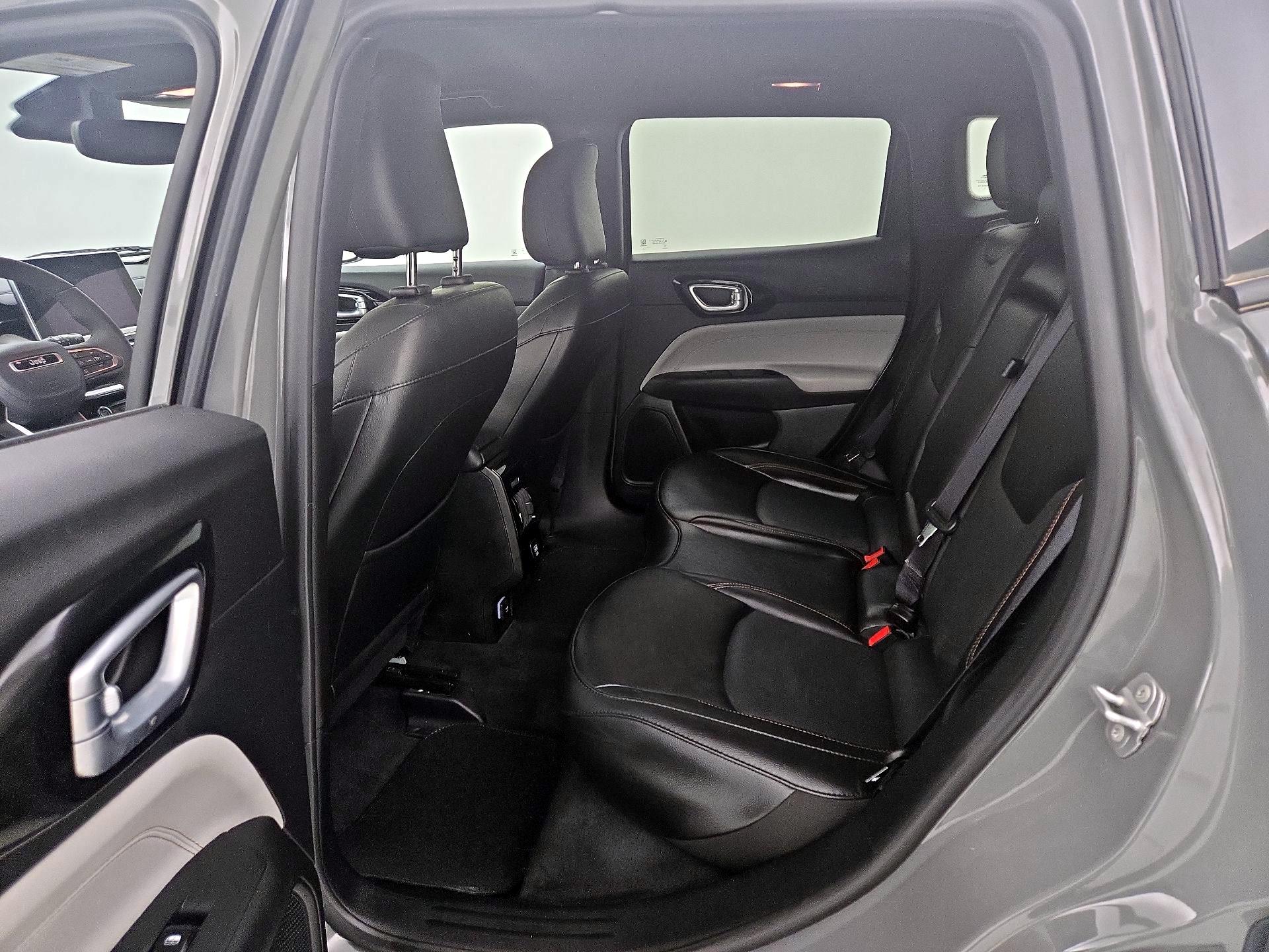 Thumbnail: 2023 Jeep Compass - 19