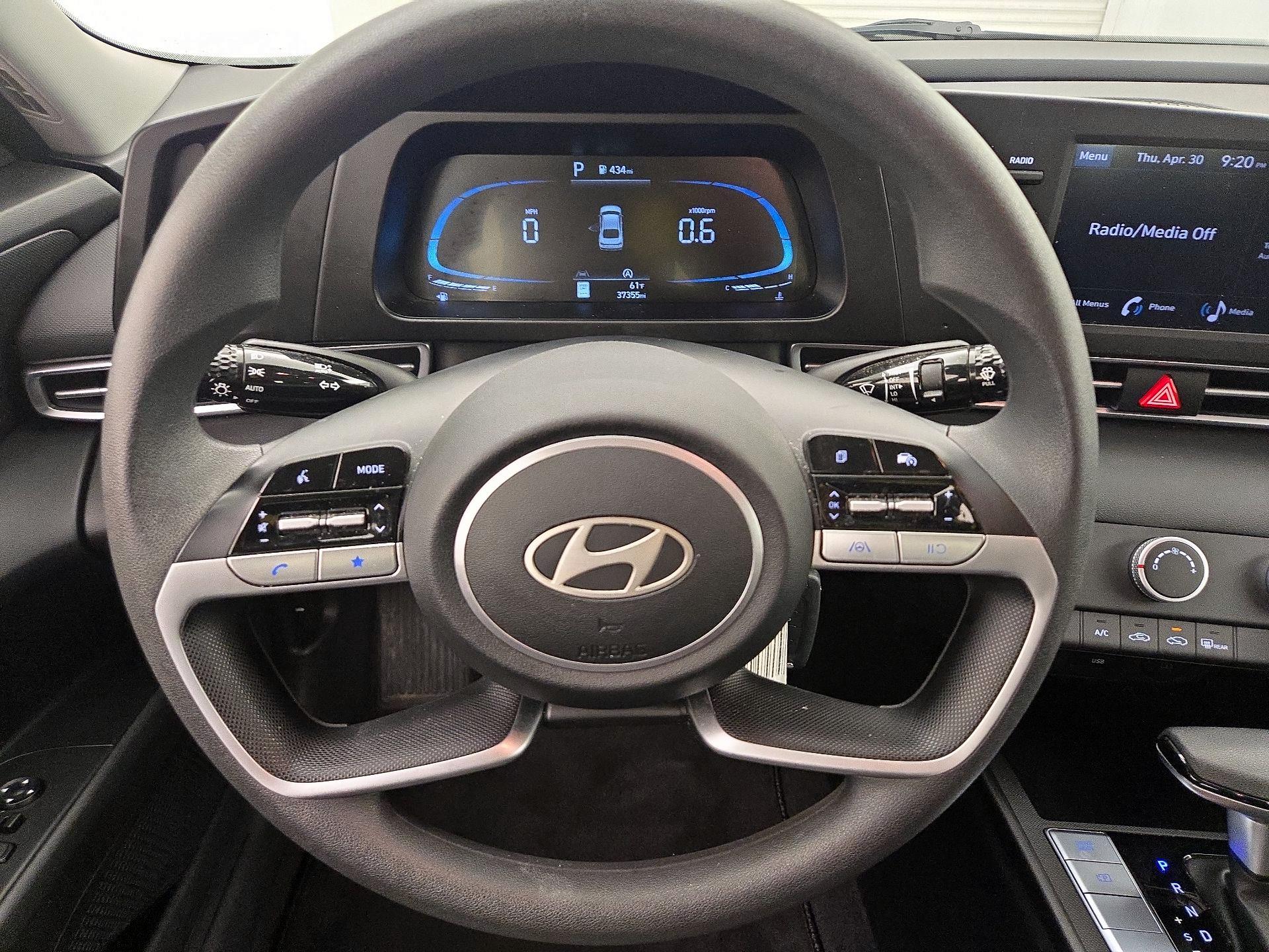 Thumbnail: 2025 Hyundai Elantra - 10
