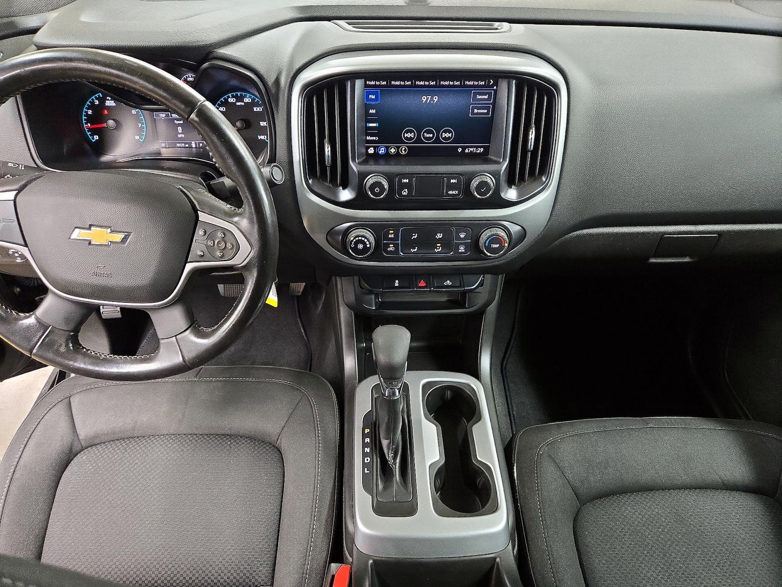 2022 Chevrolet Colorado LT - Photo 10