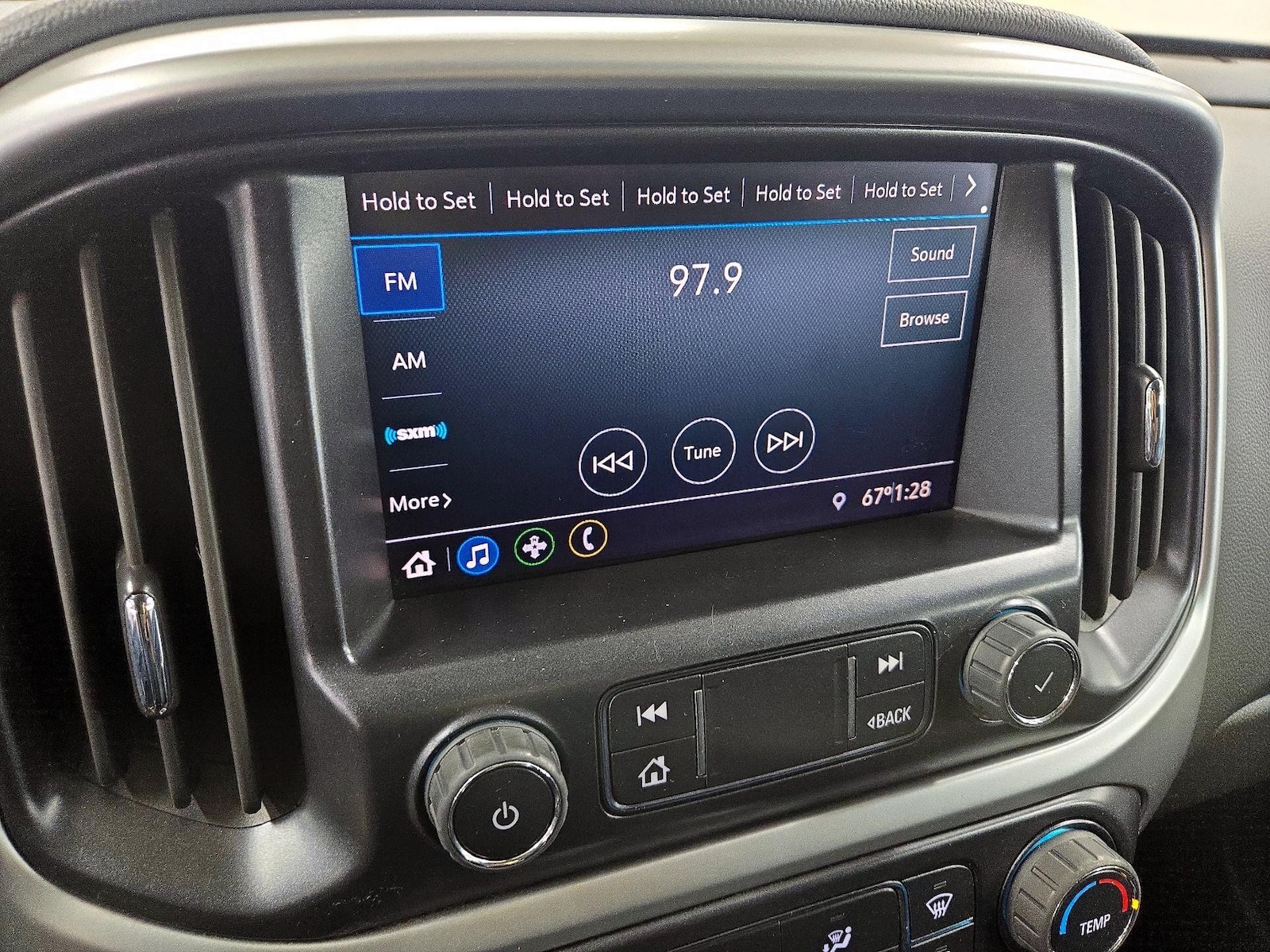 2022 Chevrolet Colorado LT - Photo 16