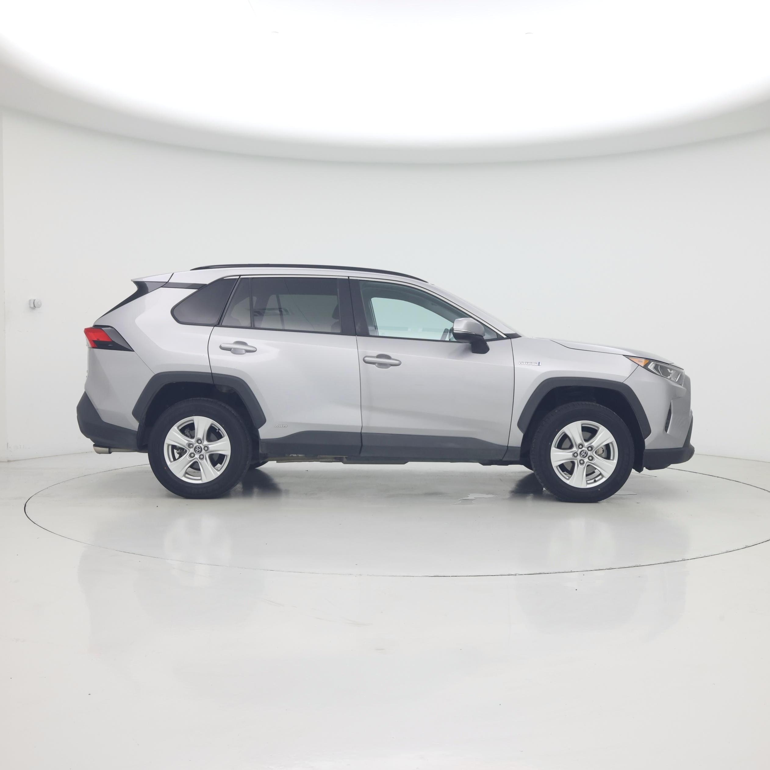 Thumbnail: 2020 Toyota RAV4 - 7