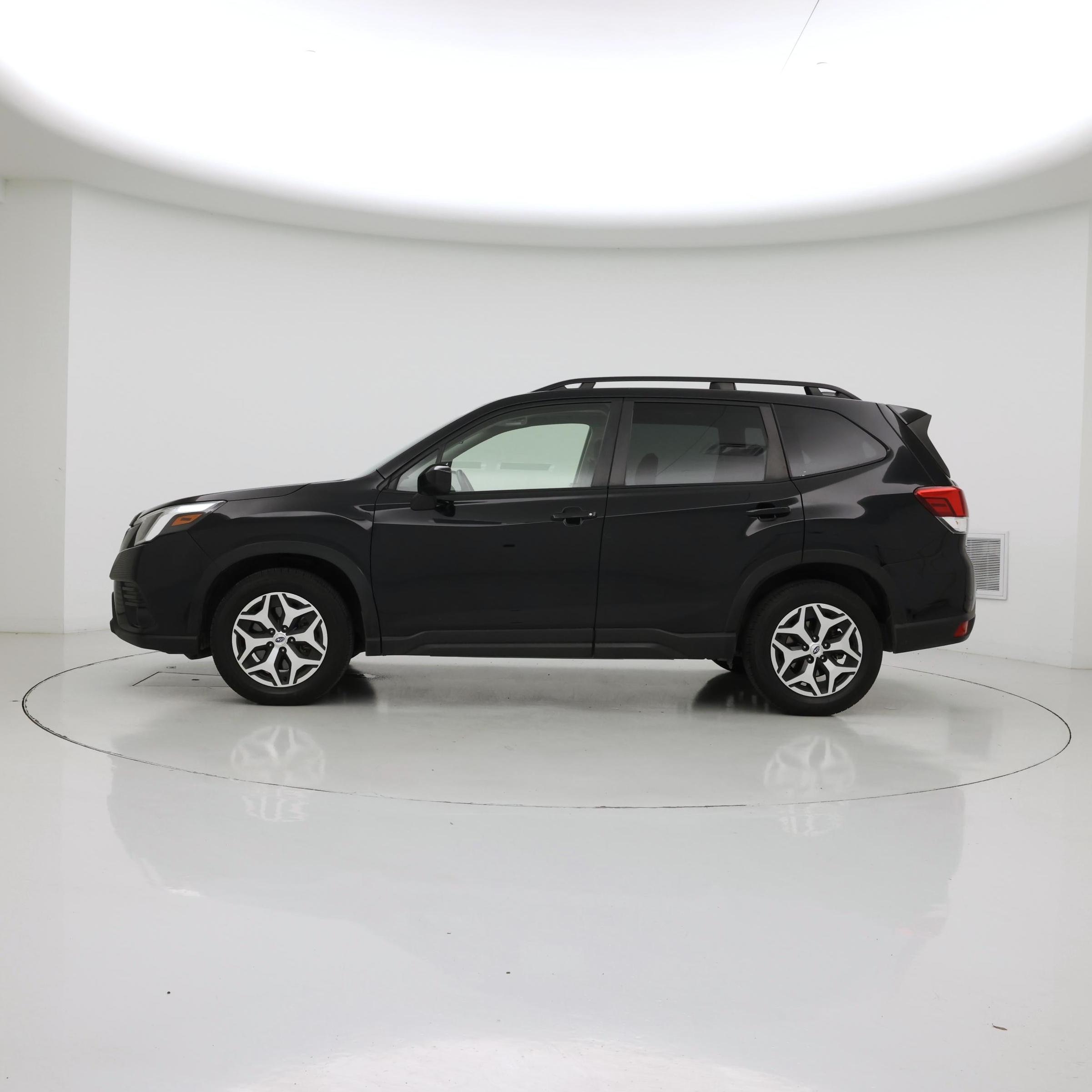 Thumbnail: 2022 Subaru Forester - 3