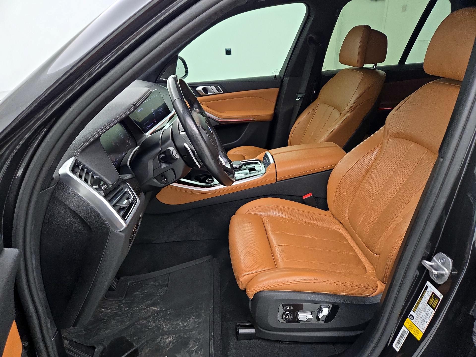 Thumbnail: 2021 BMW X5 - 11