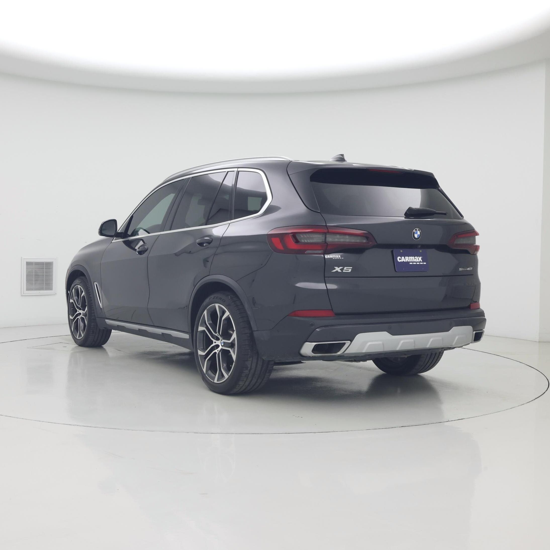 Thumbnail: 2021 BMW X5 - 2