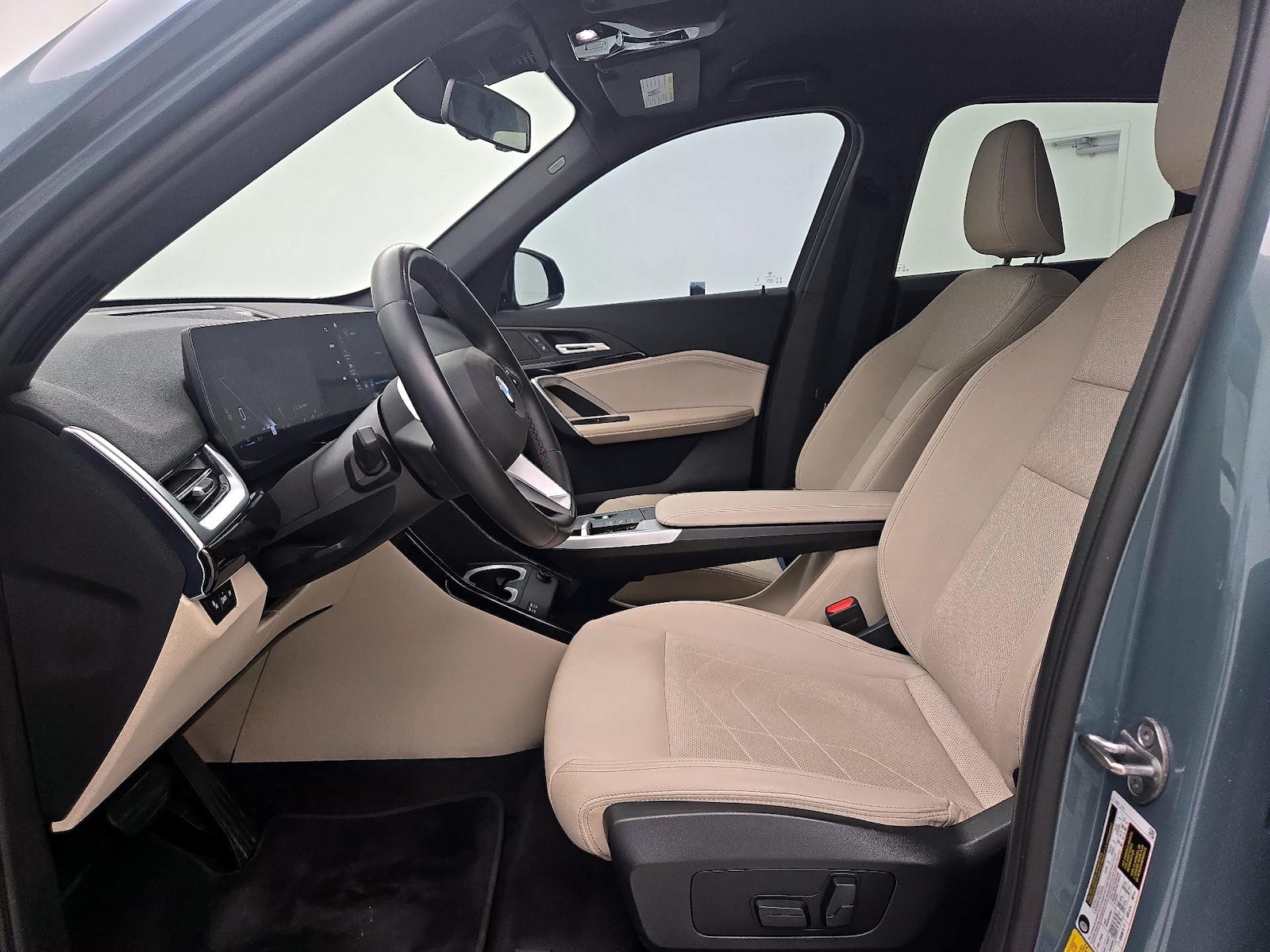 2023 BMW X1 28i - Photo 12