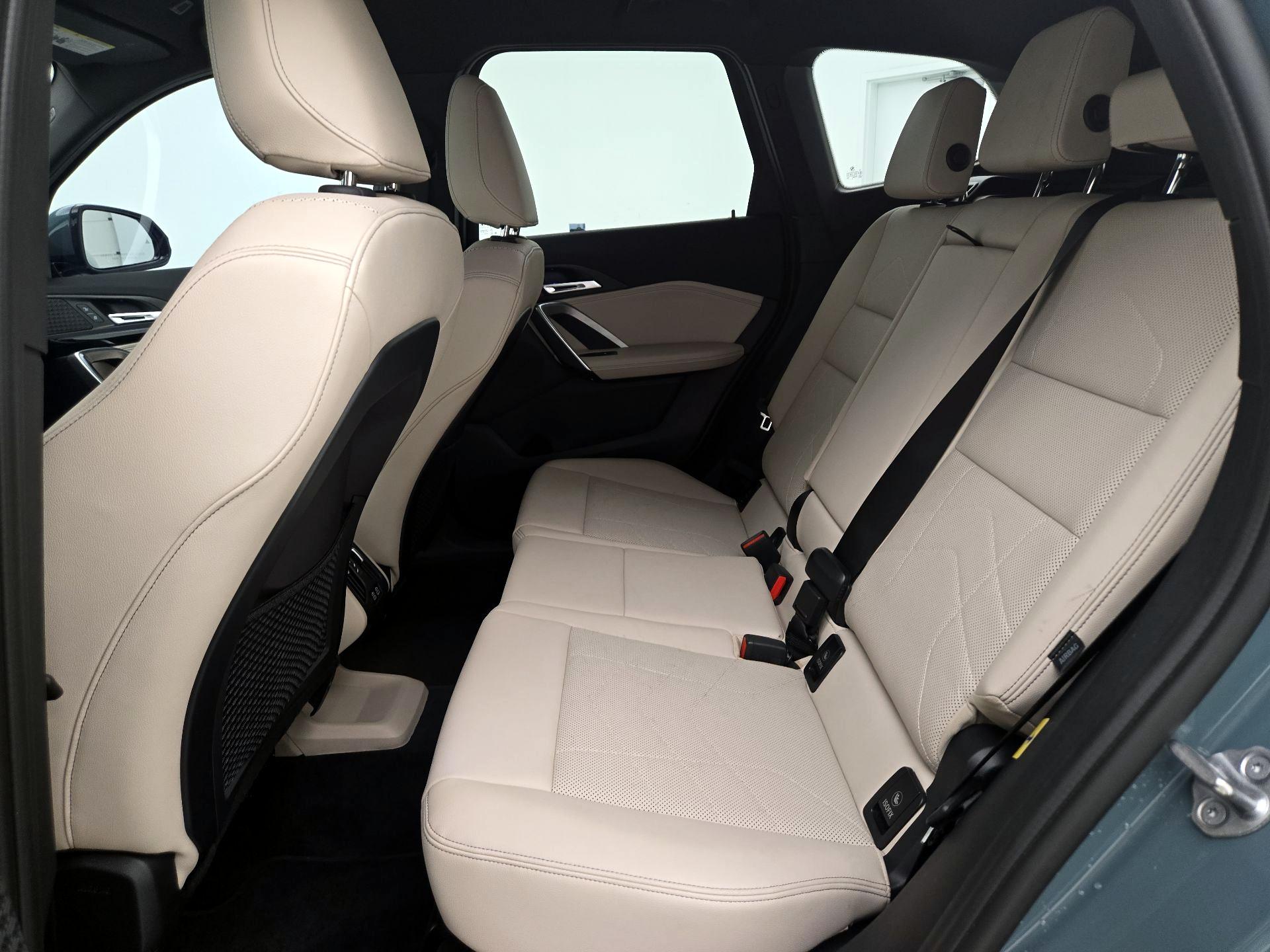 Thumbnail: 2023 BMW X1 - 20