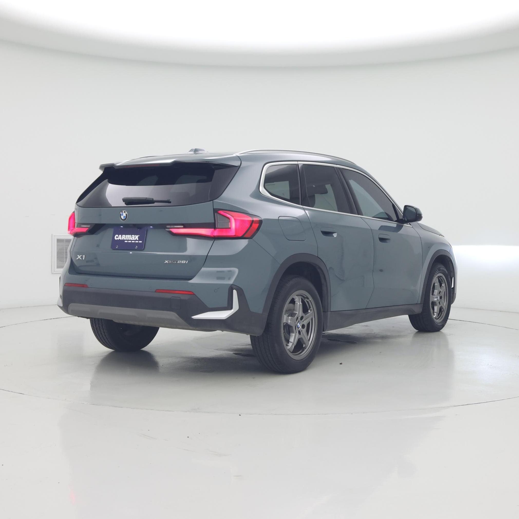 Thumbnail: 2023 BMW X1 - 8