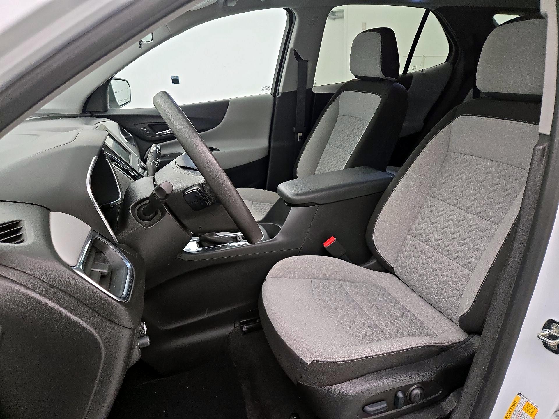 Thumbnail: 2022 Chevrolet Equinox - 11