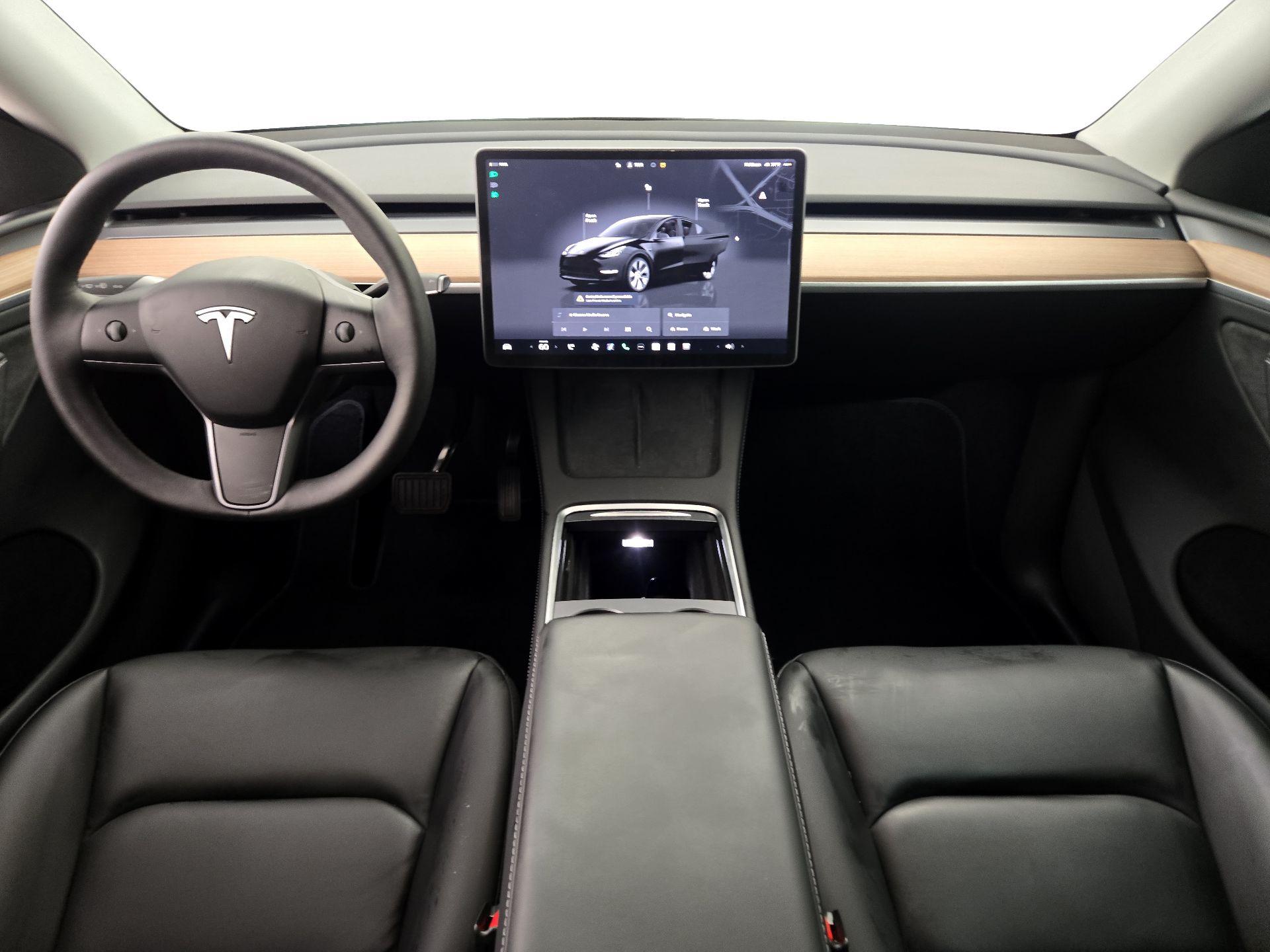 Thumbnail: 2024 Tesla Model Y - 9