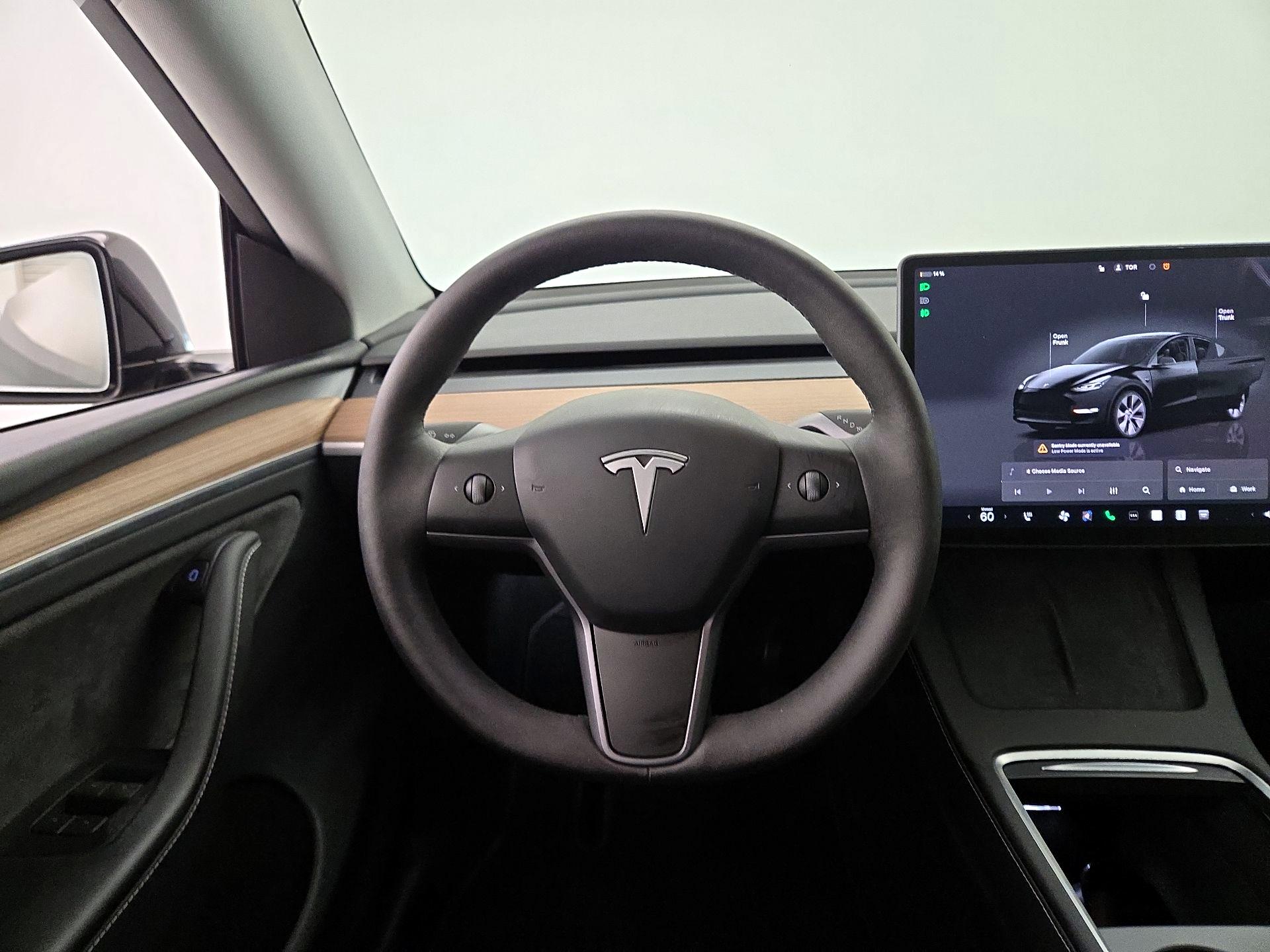Thumbnail: 2024 Tesla Model Y - 10