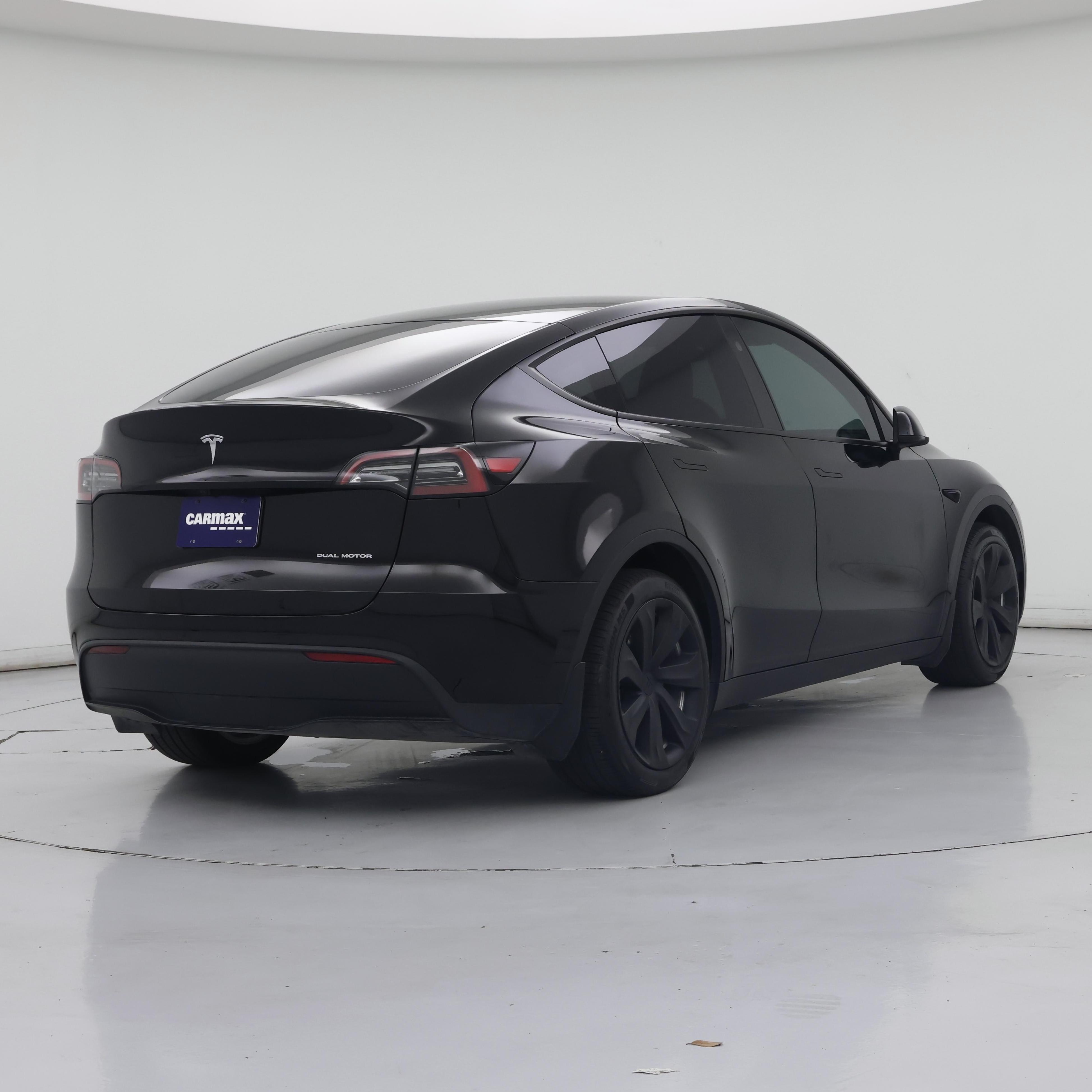 Thumbnail: 2024 Tesla Model Y - 8